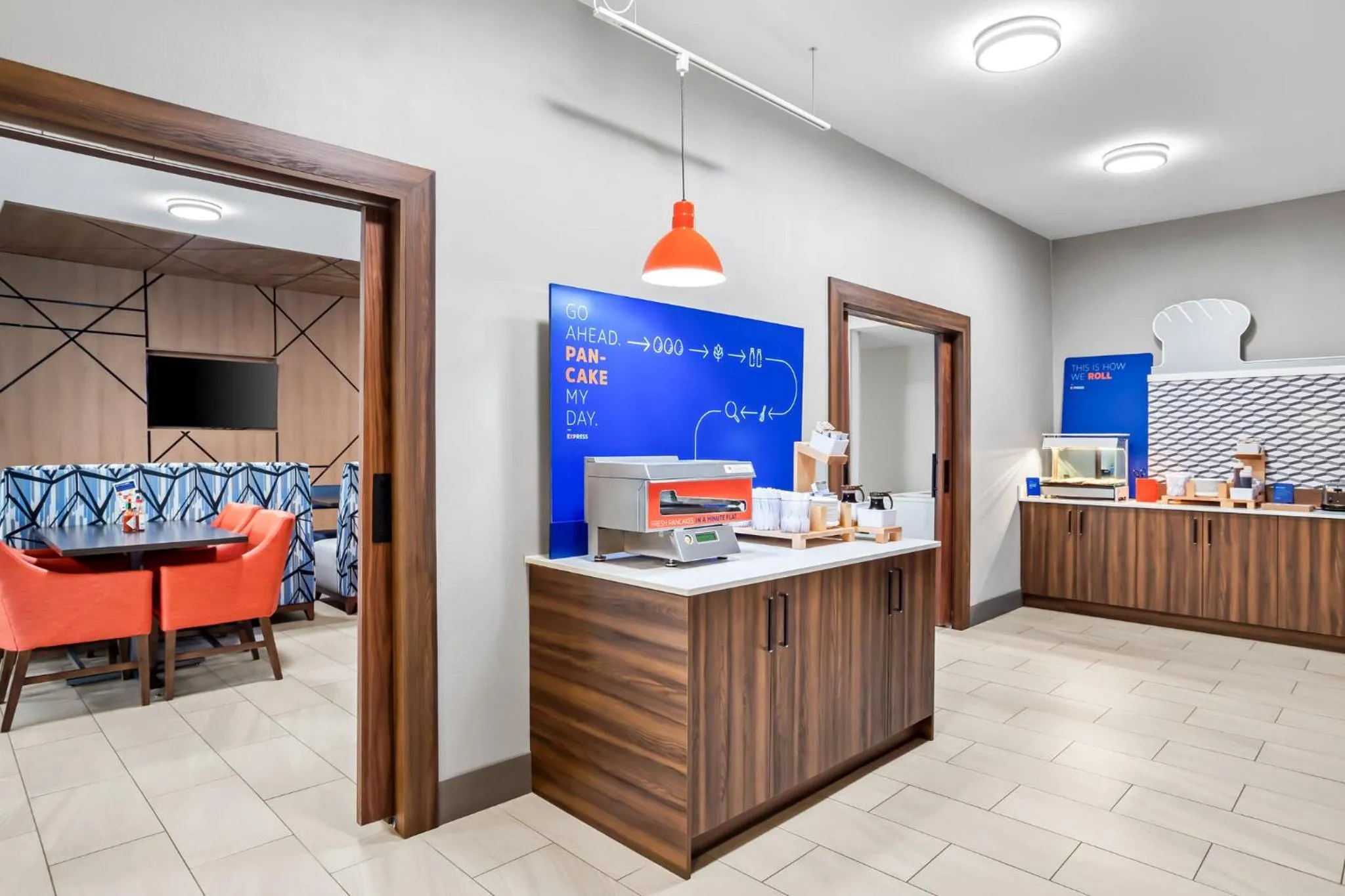 Breakfast in Holiday Inn Express & Suites Tumwater - Olympia by IHG