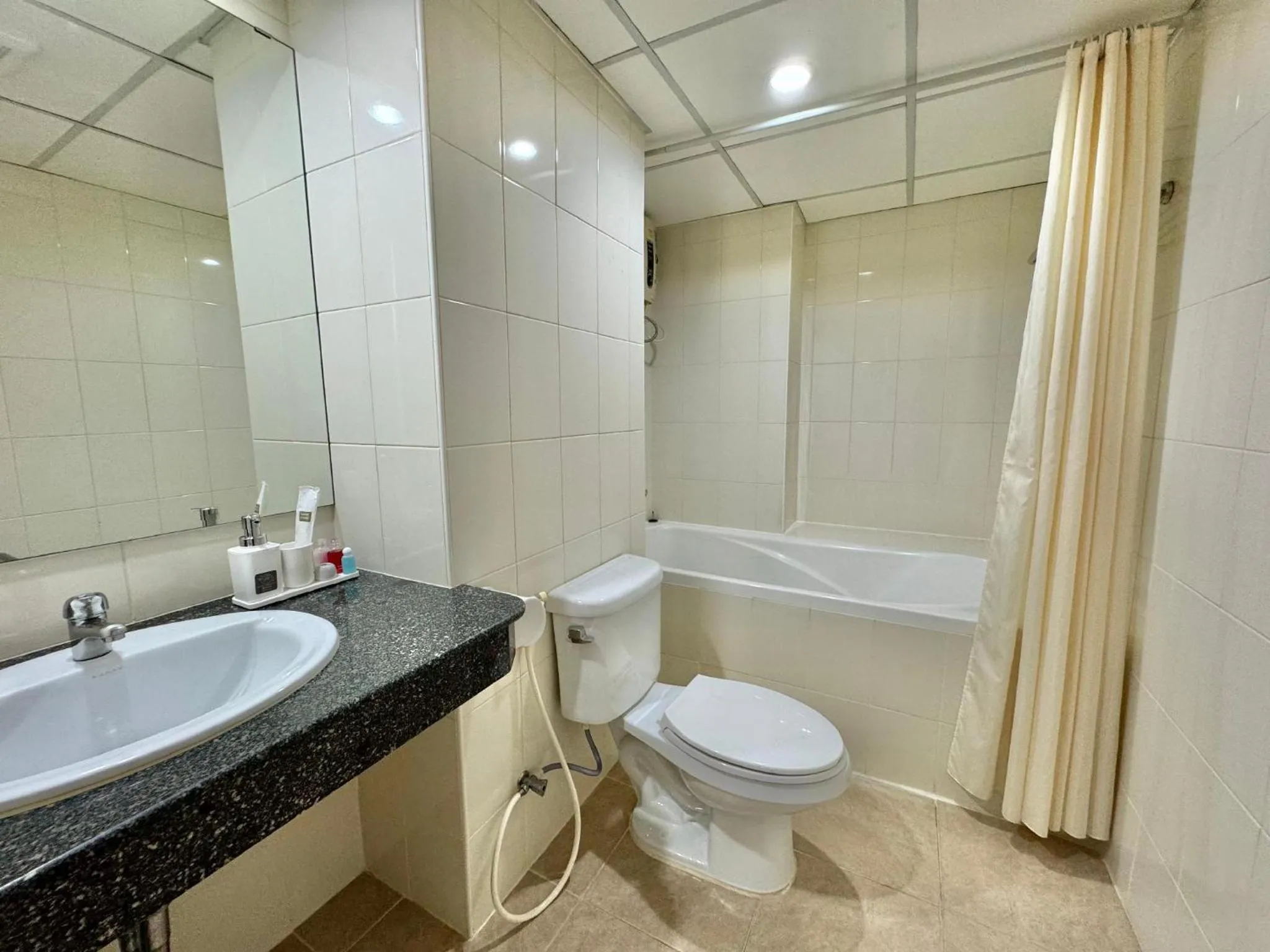 Toilet in Sriracha Avenue Serviced Apartment