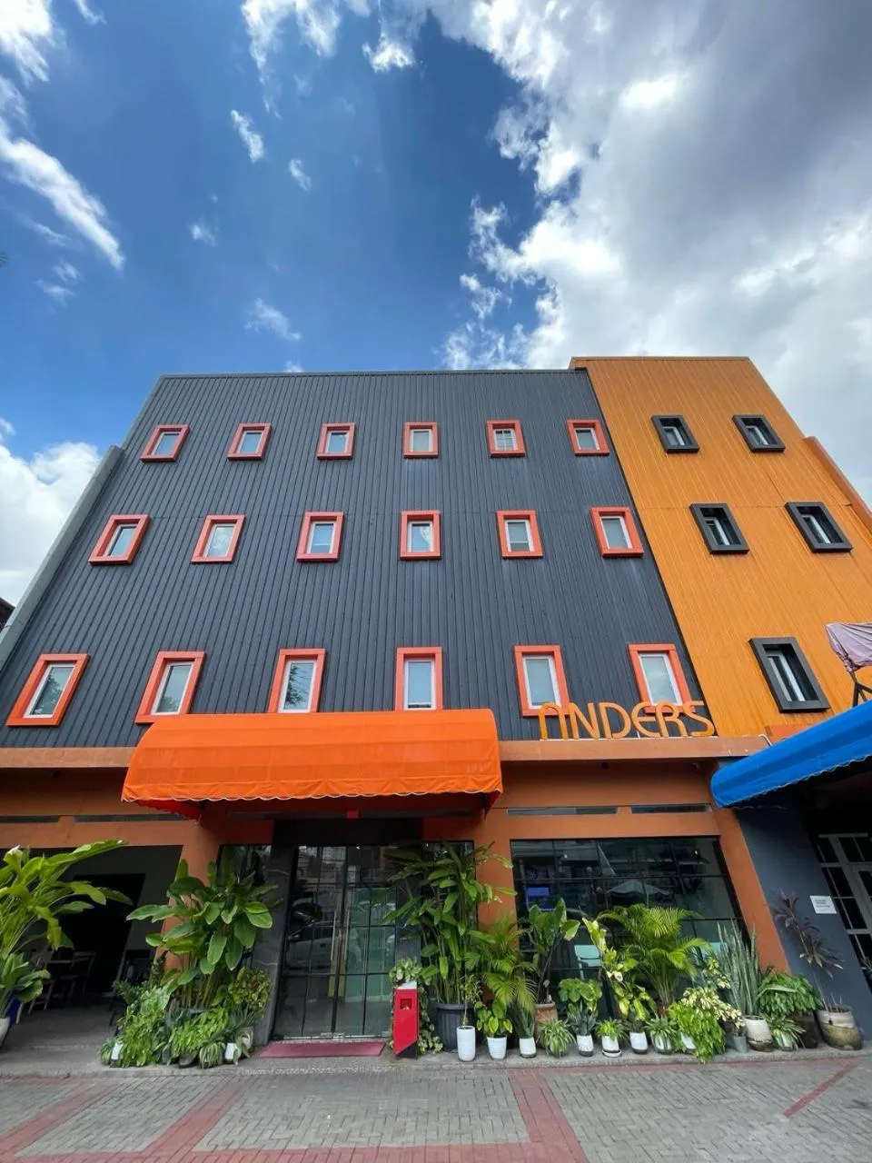 Property building in Anders Arjuna Selatan