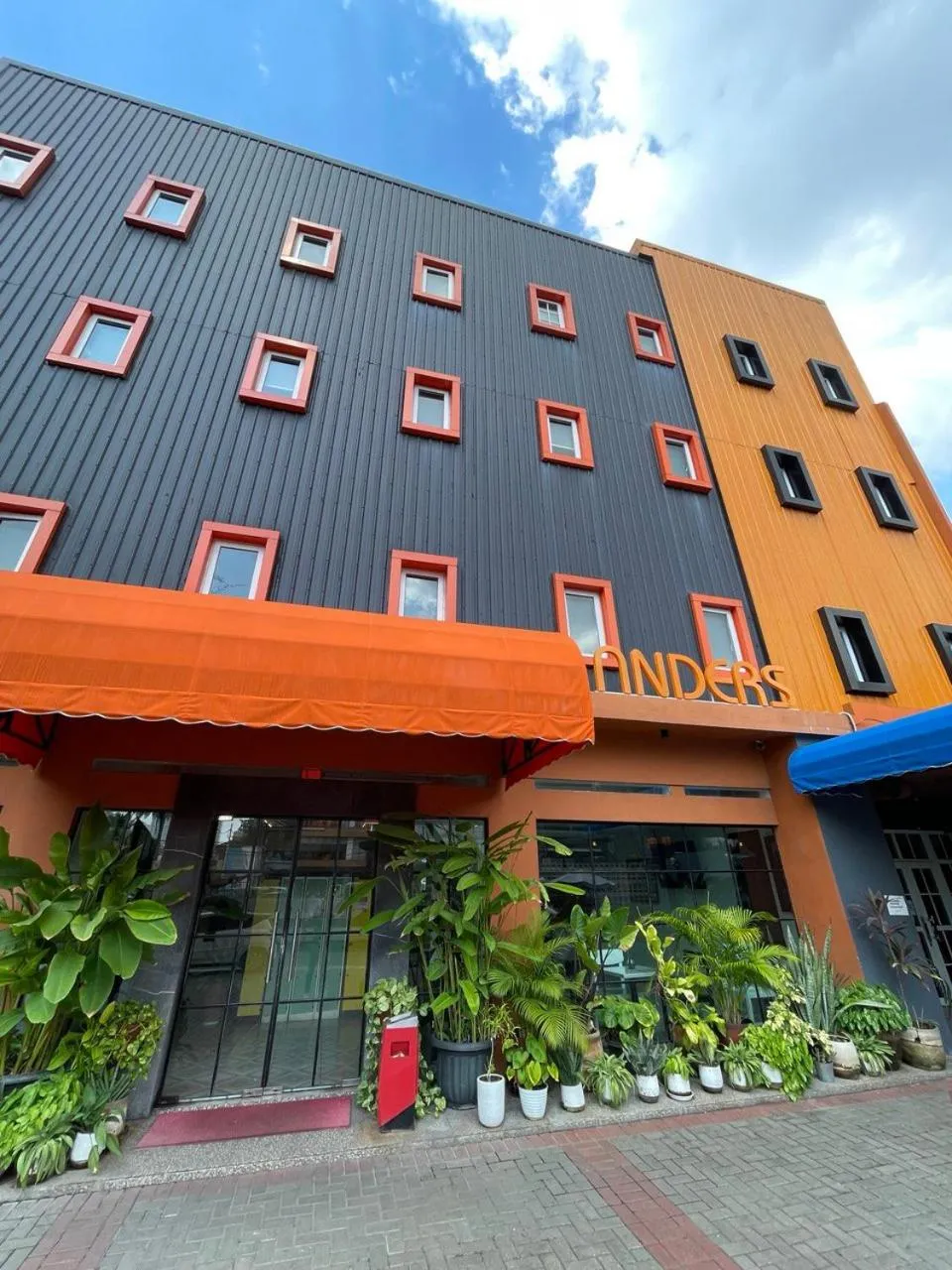 Property building in Anders Arjuna Selatan