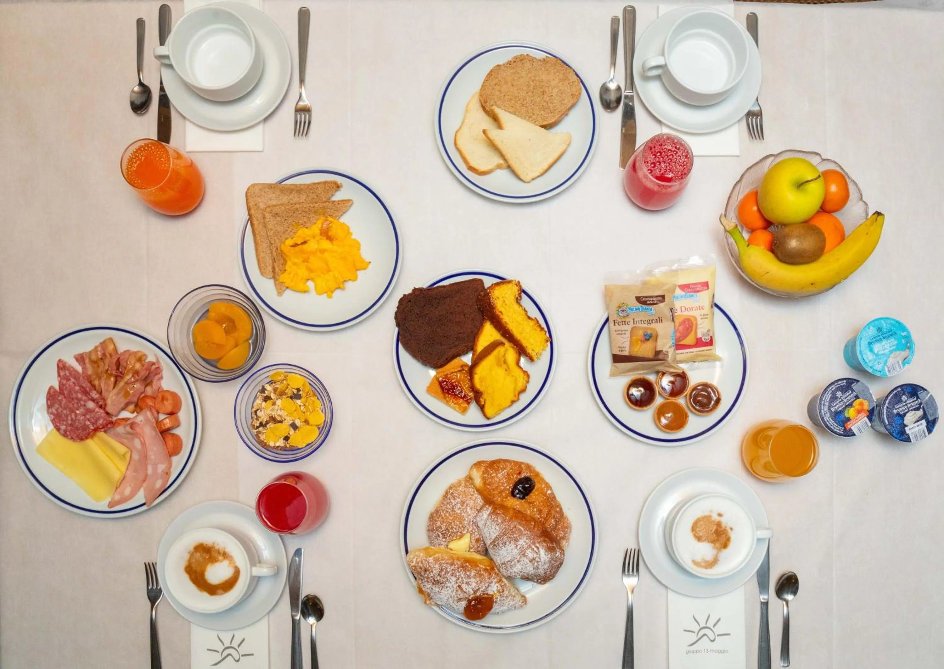 Breakfast in Hotel Sella Ronda Serenella - A 50 mt dalle piste da sci