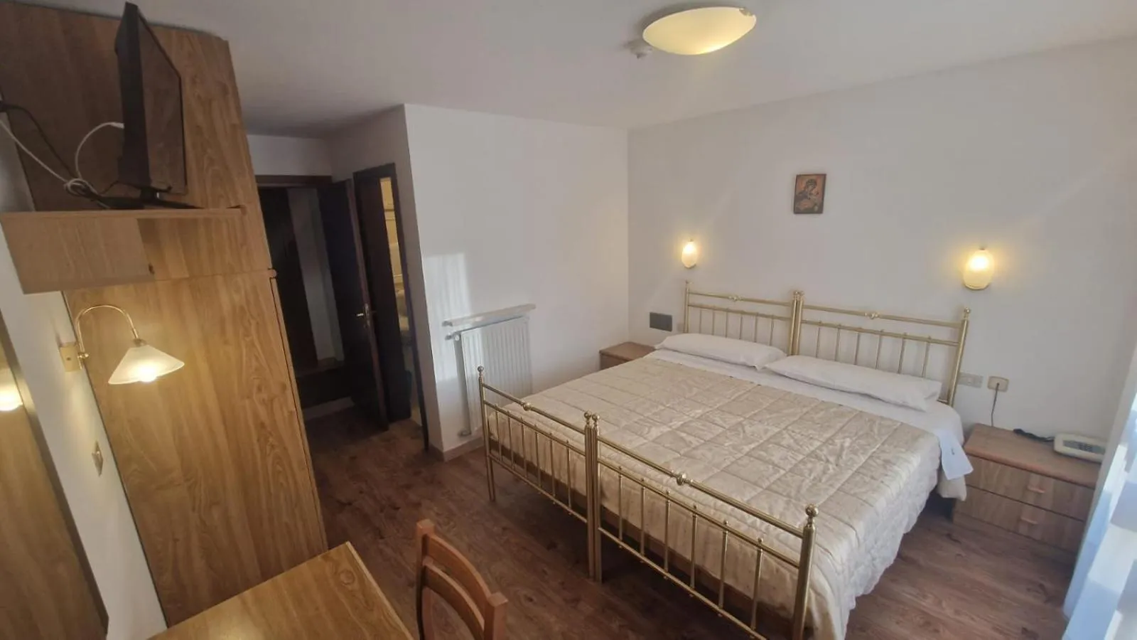 Bedroom, Bed in Hotel Sella Ronda Serenella