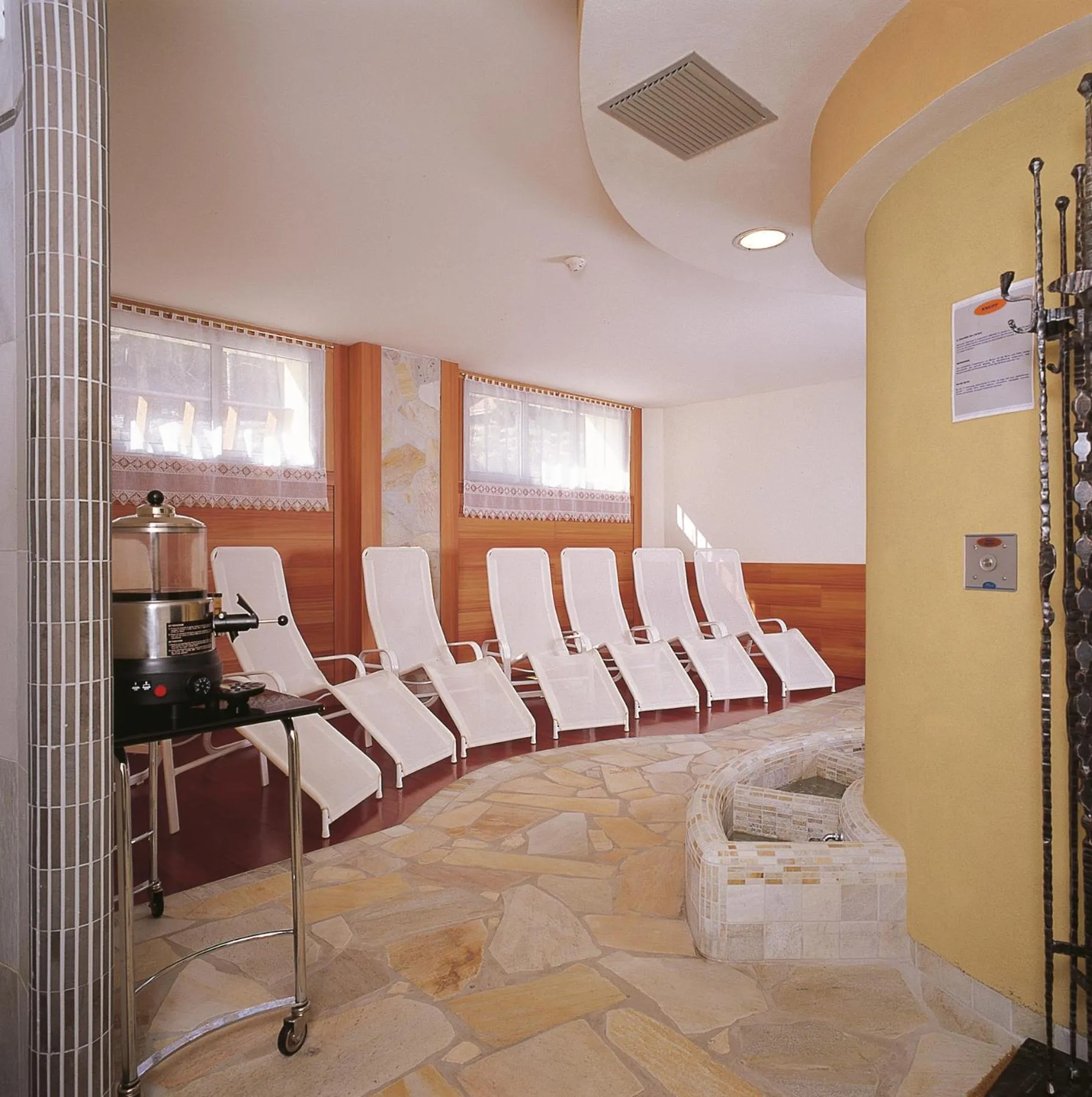 Spa and wellness centre/facilities in Hotel Sella Ronda Serenella
