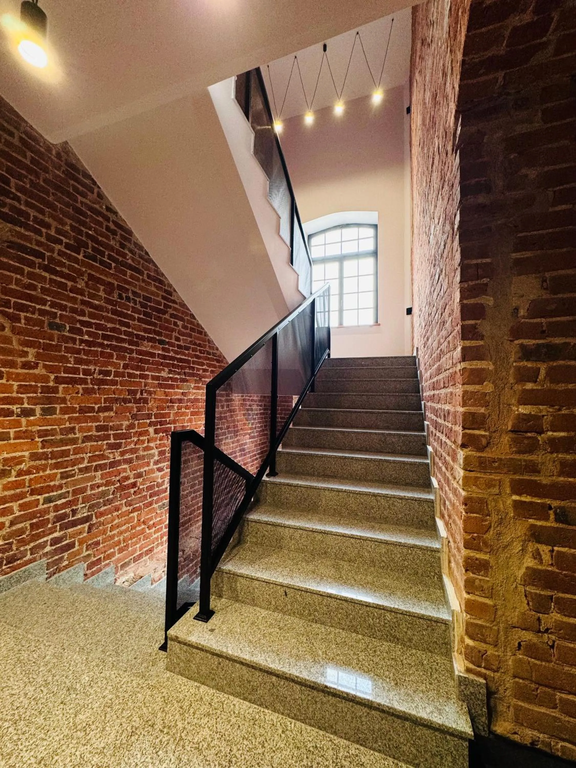 Property building in Tkalnia Snu