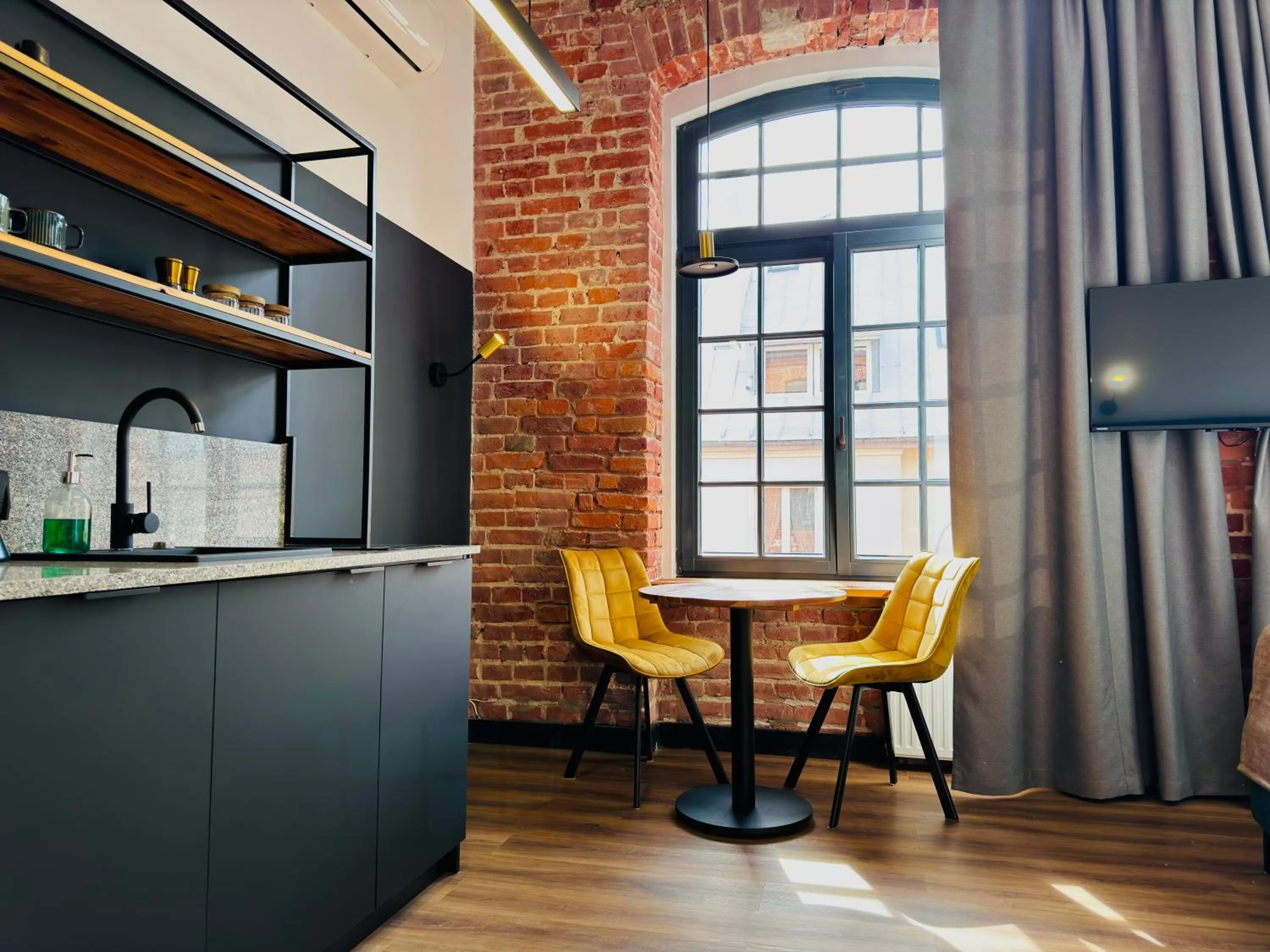 Seating area in Tkalnia Snu