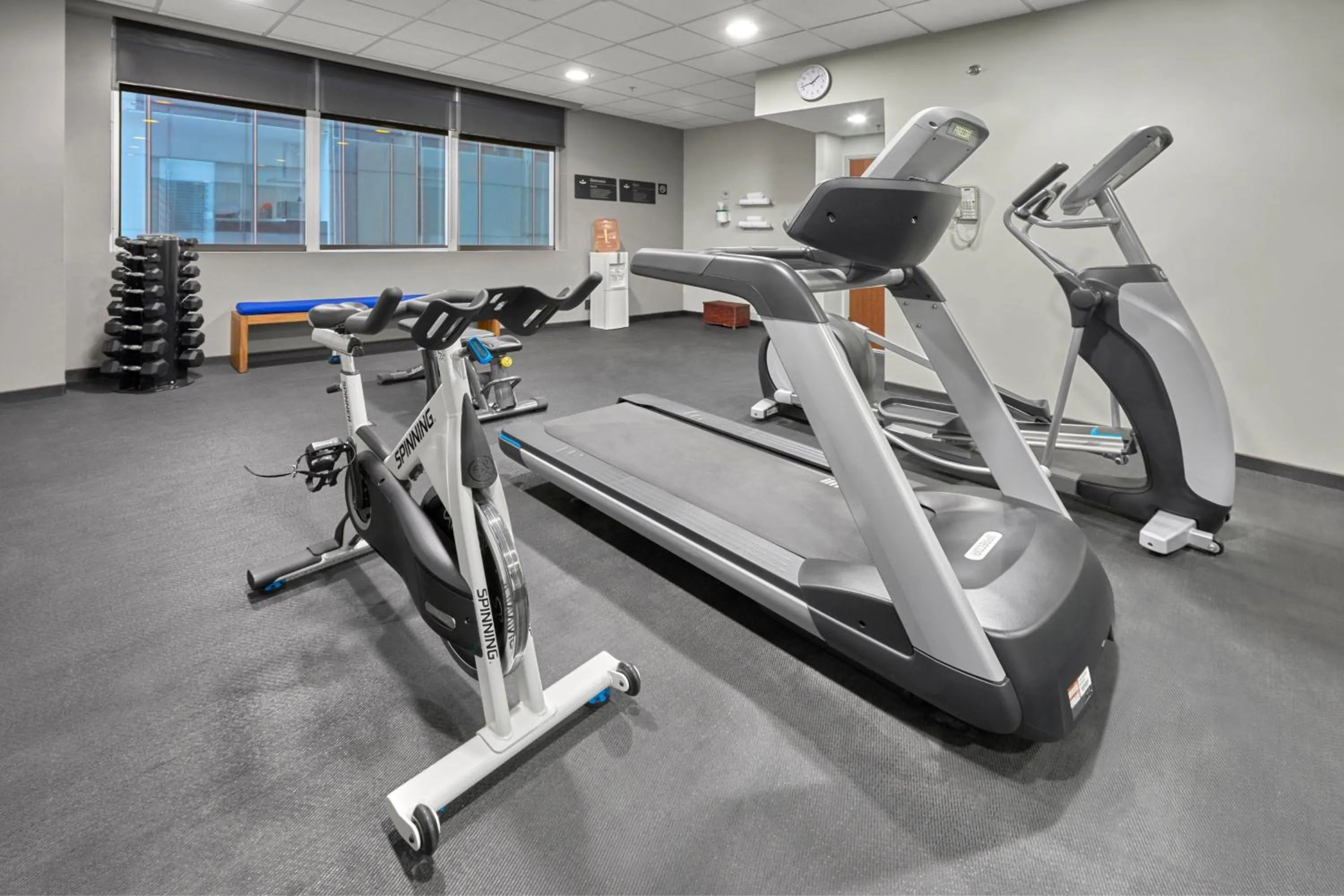 Fitness centre/facilities in City Express Plus by Marriott Monterrey Nuevo Sur