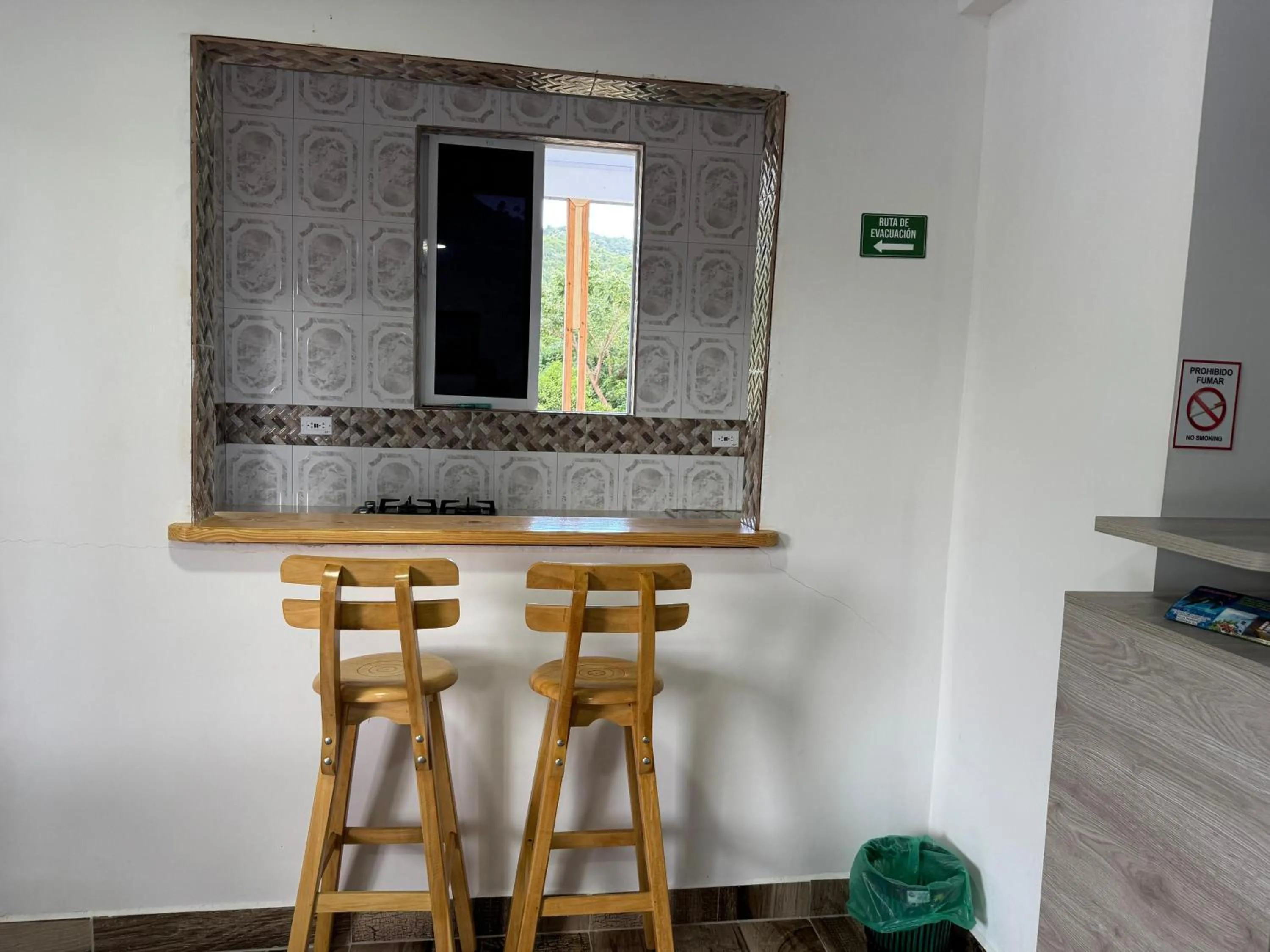 Kitchen or kitchenette in Shell Sea B & B