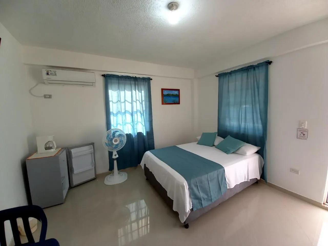 Bed in Shell Sea B & B