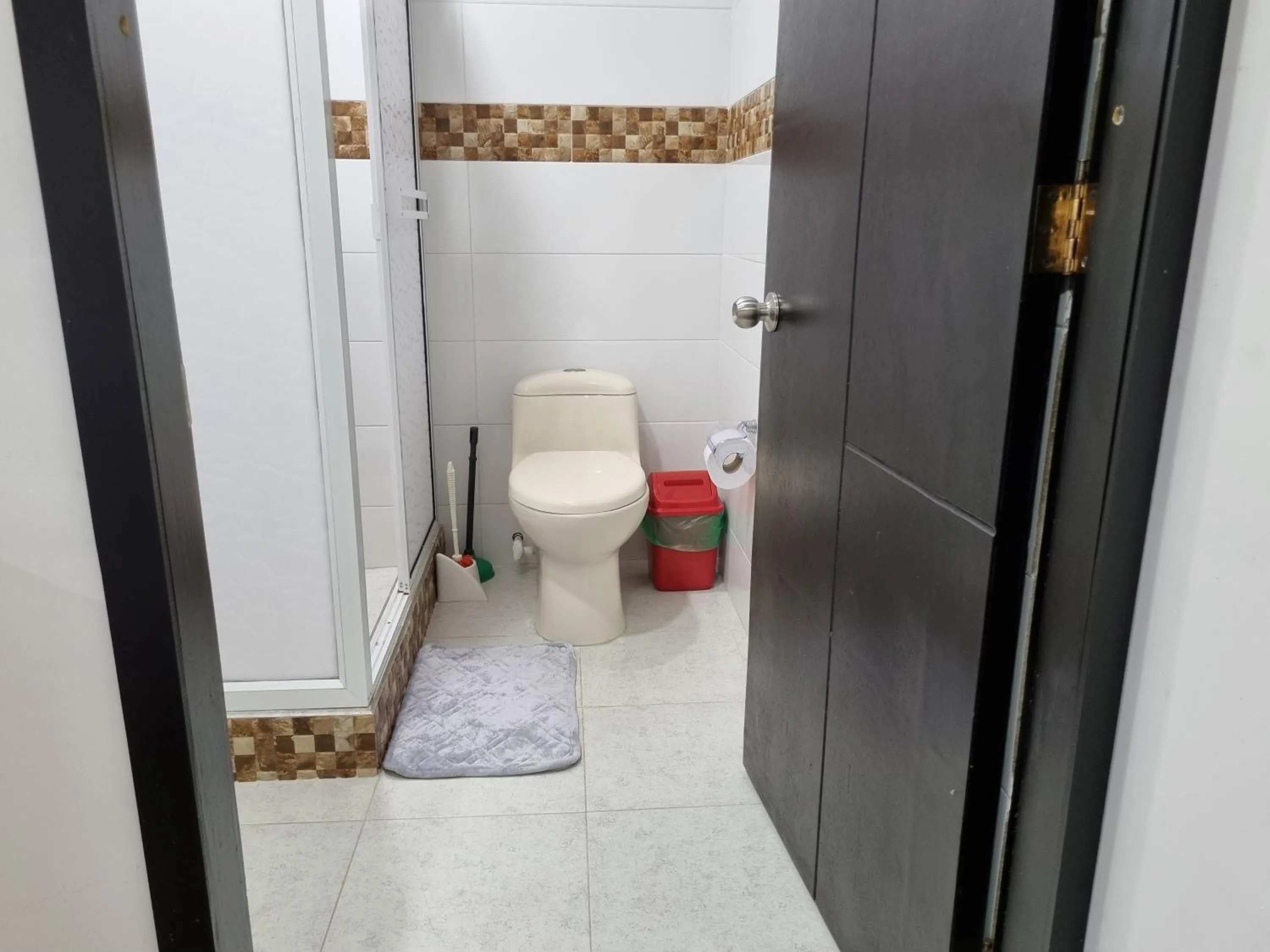 Bathroom in Shell Sea B & B