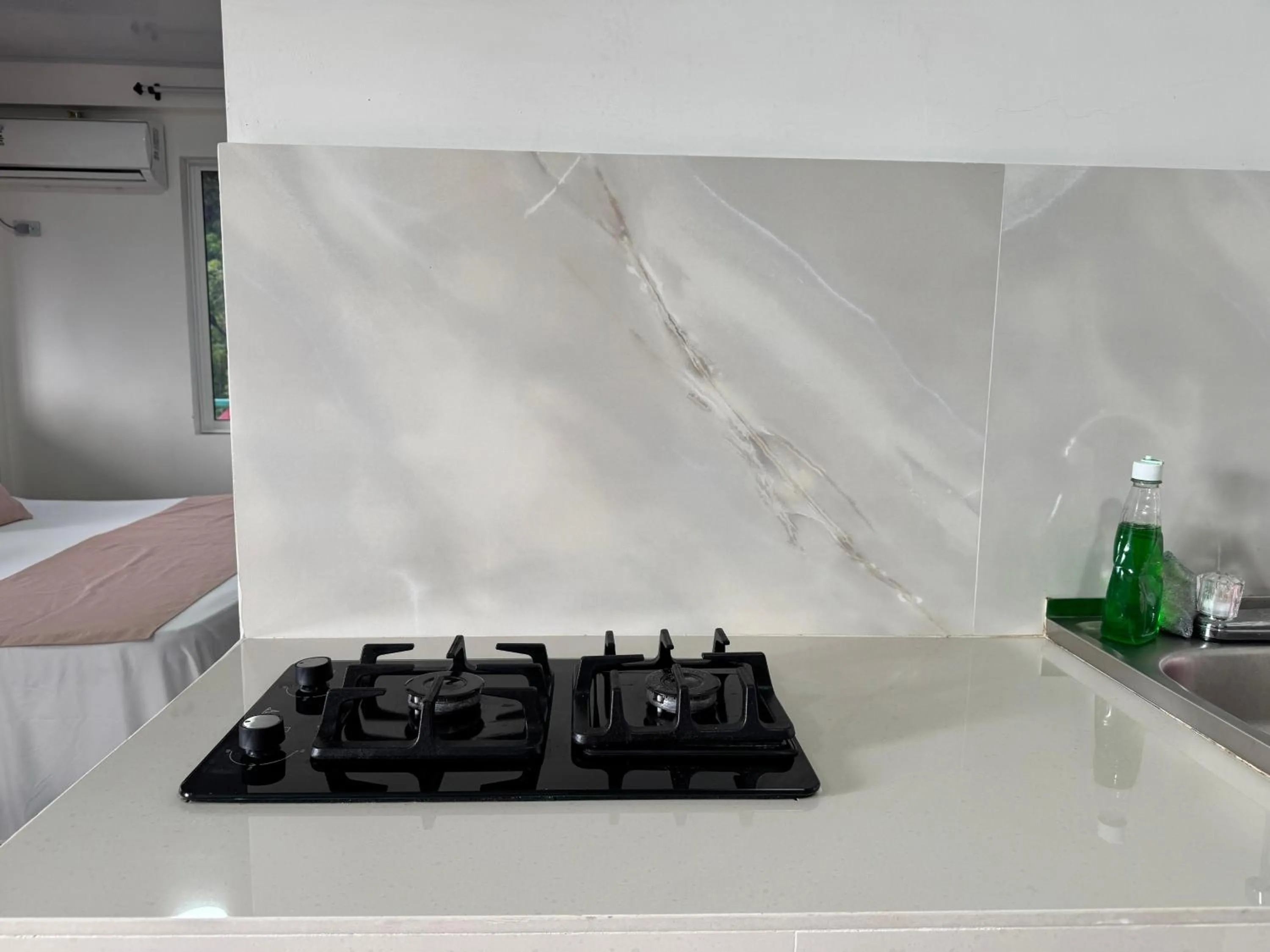 Kitchen or kitchenette in Shell Sea B & B