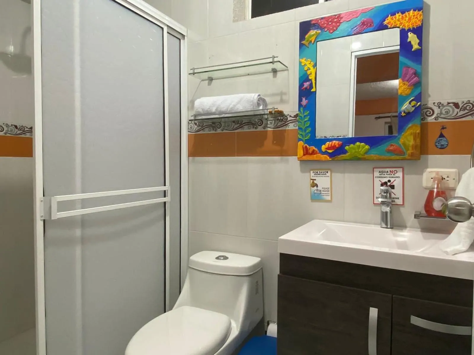 Shower in Shell Sea B & B