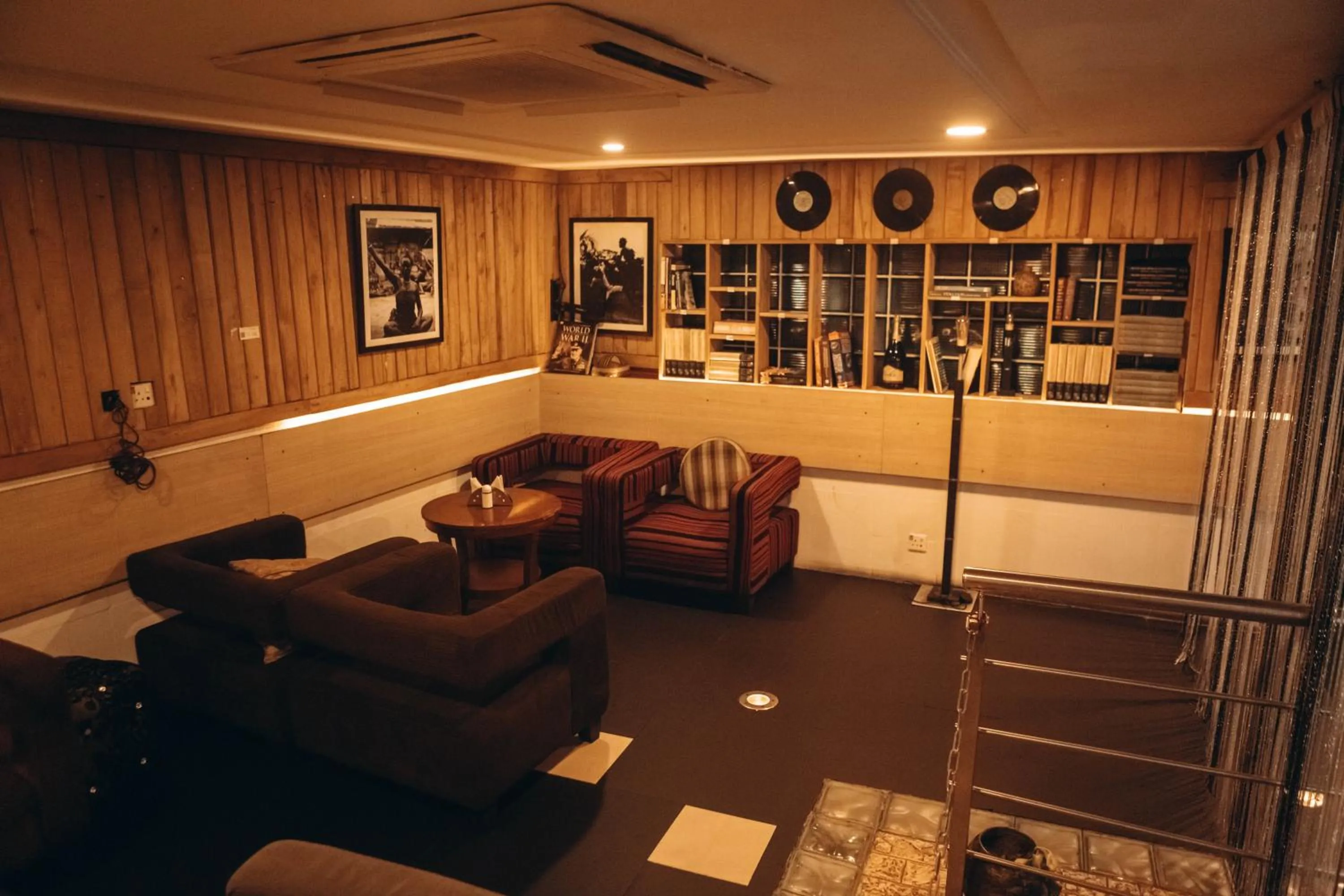 Lounge or bar in The Crib Hotels