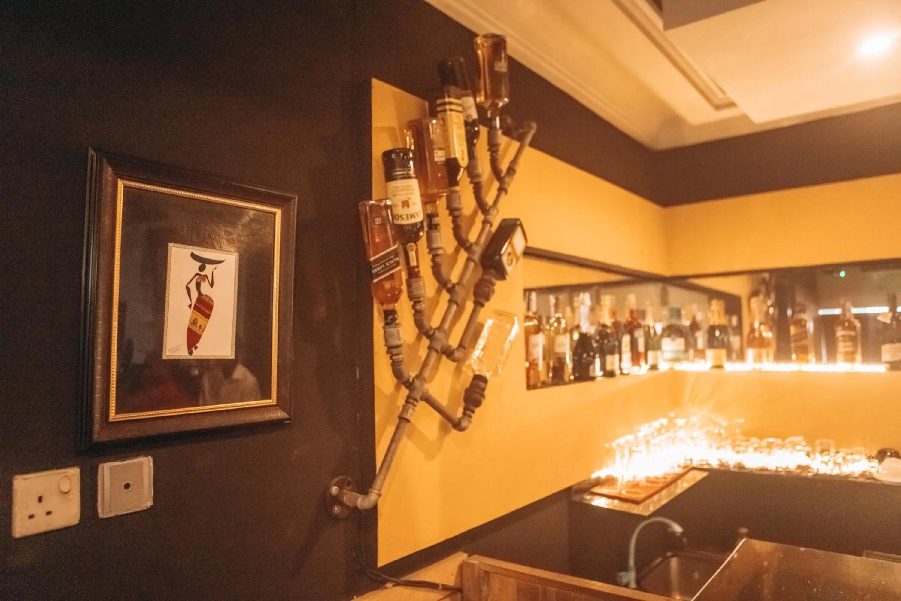 Restaurant/places to eat in The Crib Hotels