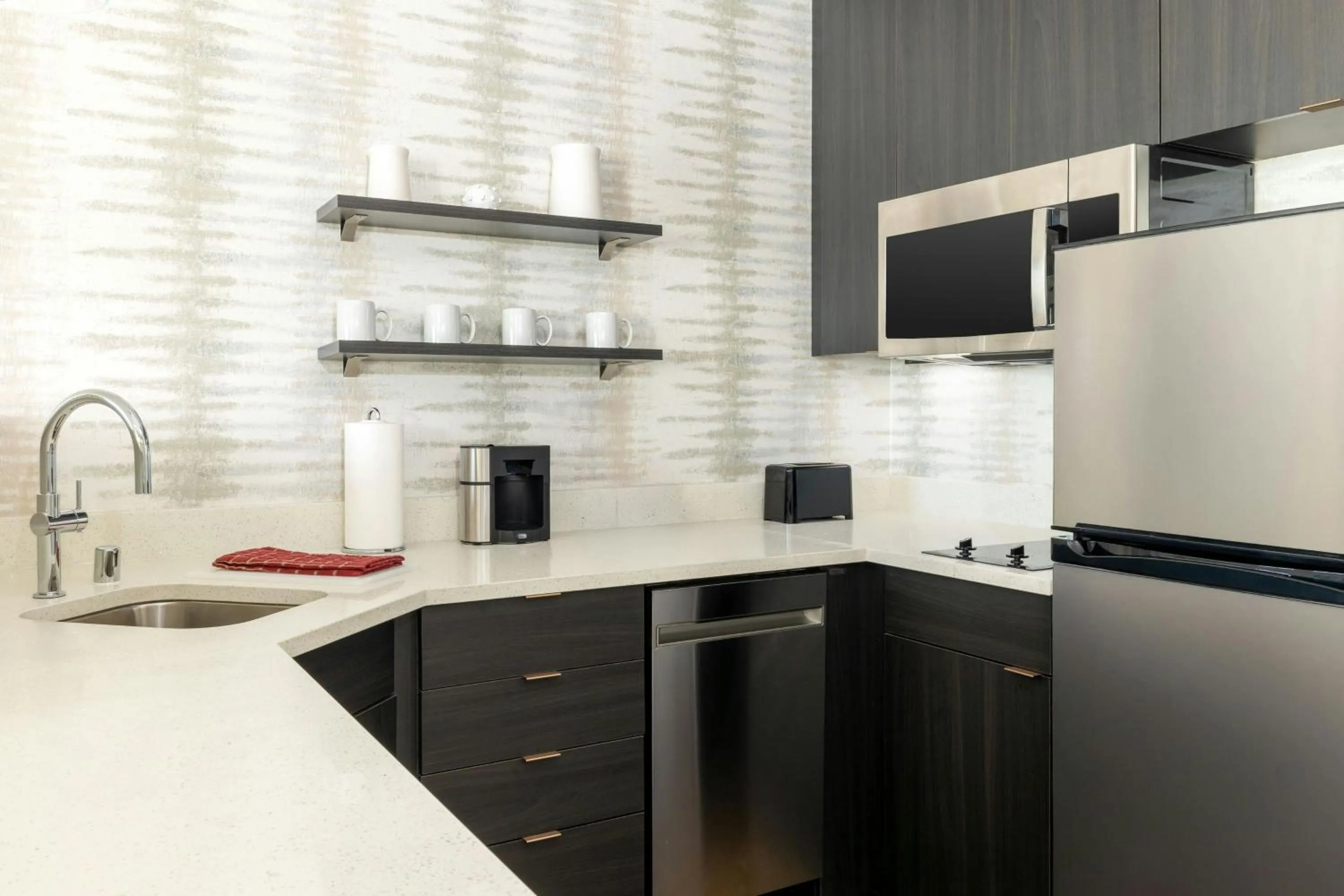Kitchen or kitchenette in Residence Inn by Marriott Novato Sonoma