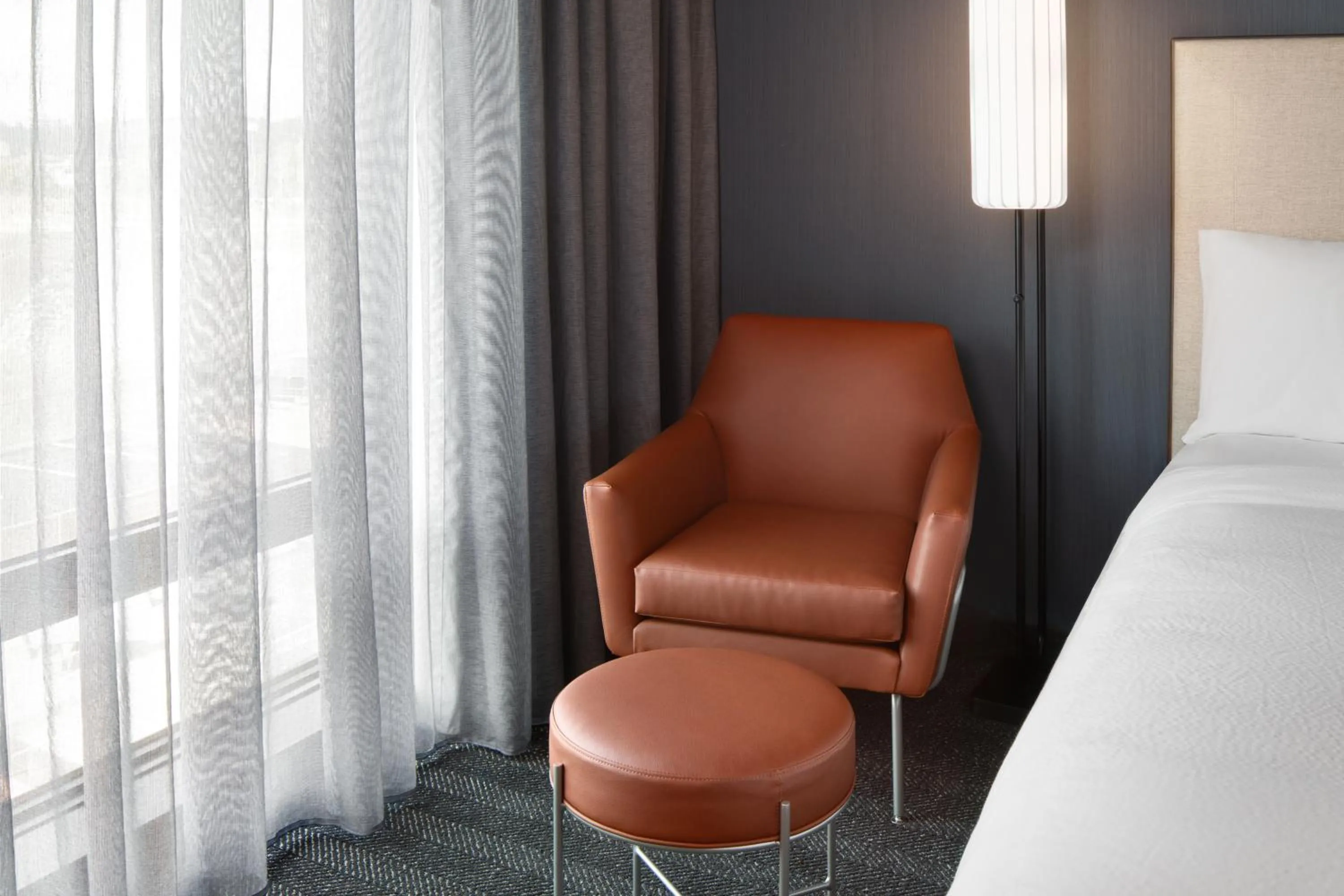 Seating area, Bed in Courtyard by Marriott Kodak Sevierville