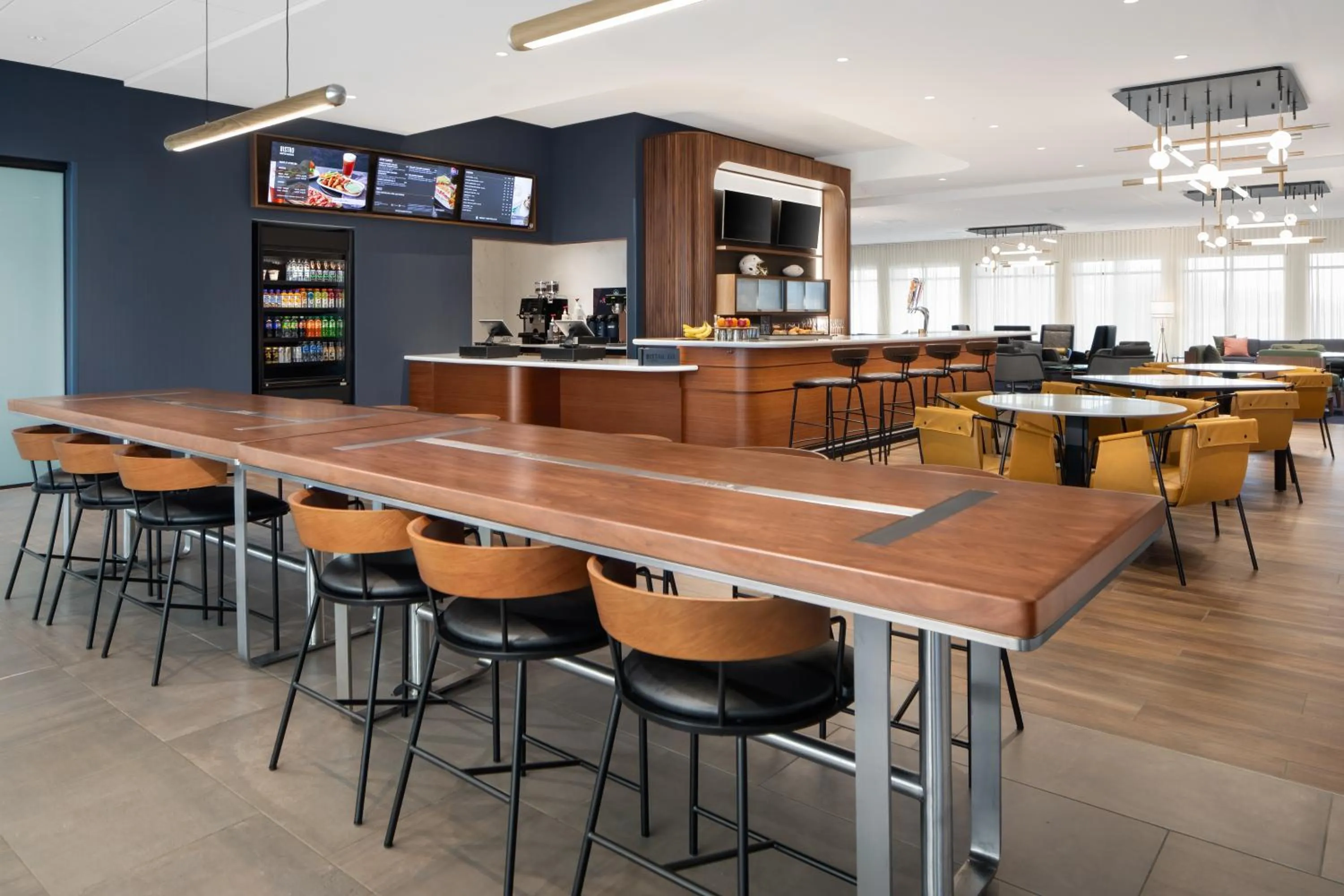 Breakfast in Courtyard by Marriott Kodak Sevierville