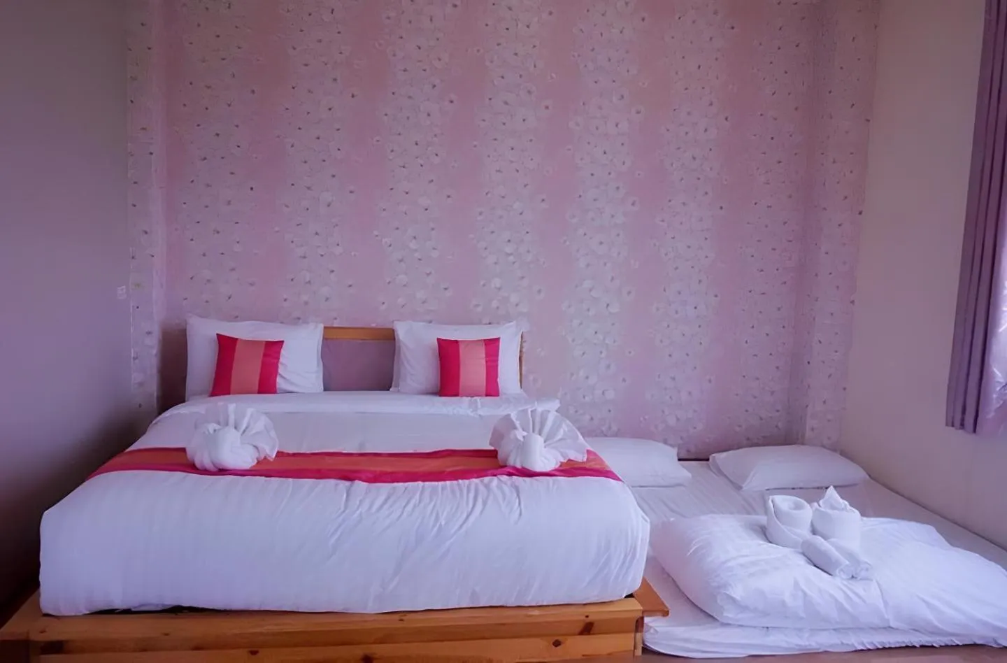 Bed in Sakura Yama Resort