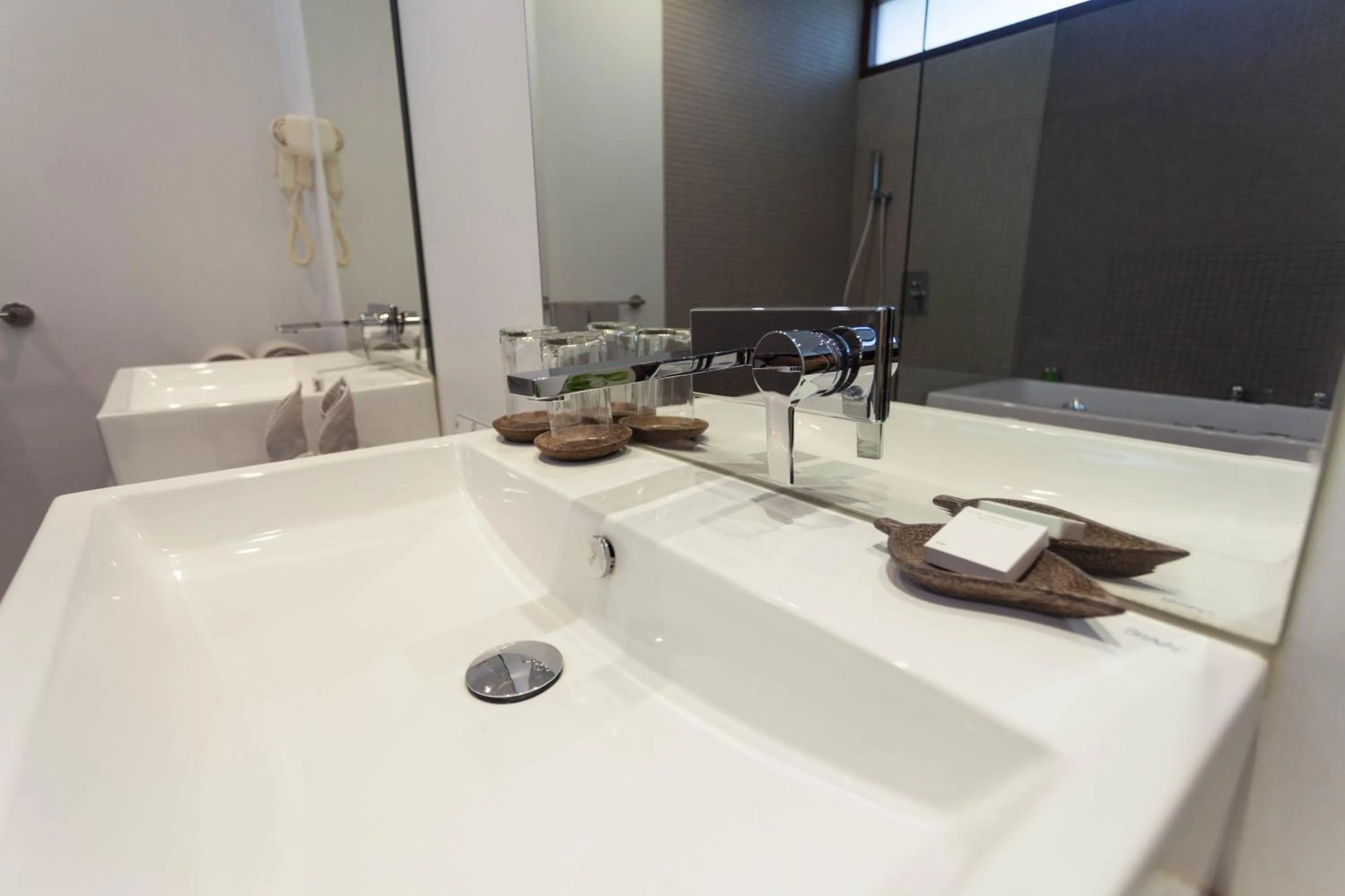 Bathroom in Hotel Somadevi Angkor Boutique and Resort