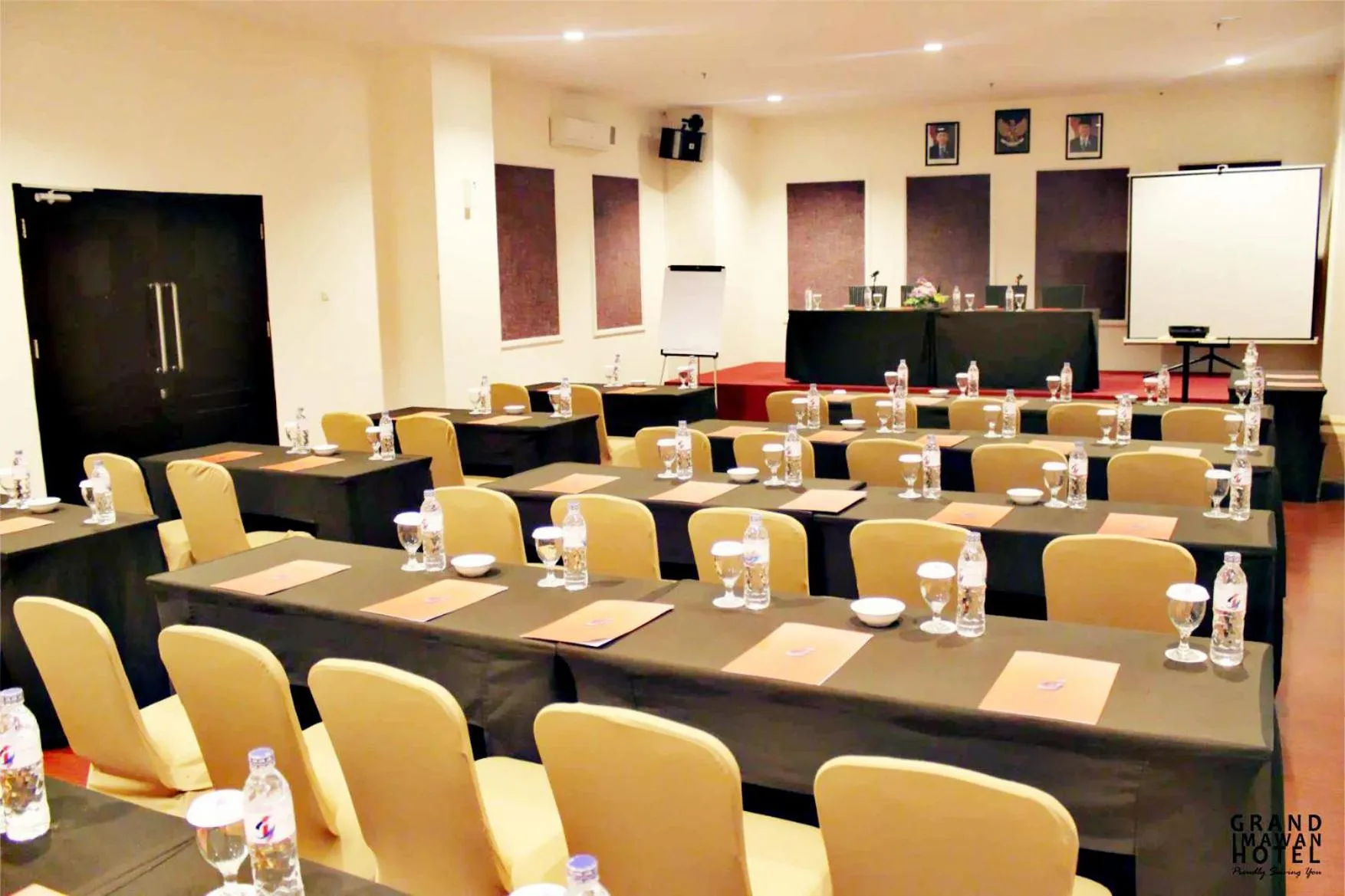 Business Area/Conference Room in Grand Imawan Hotel