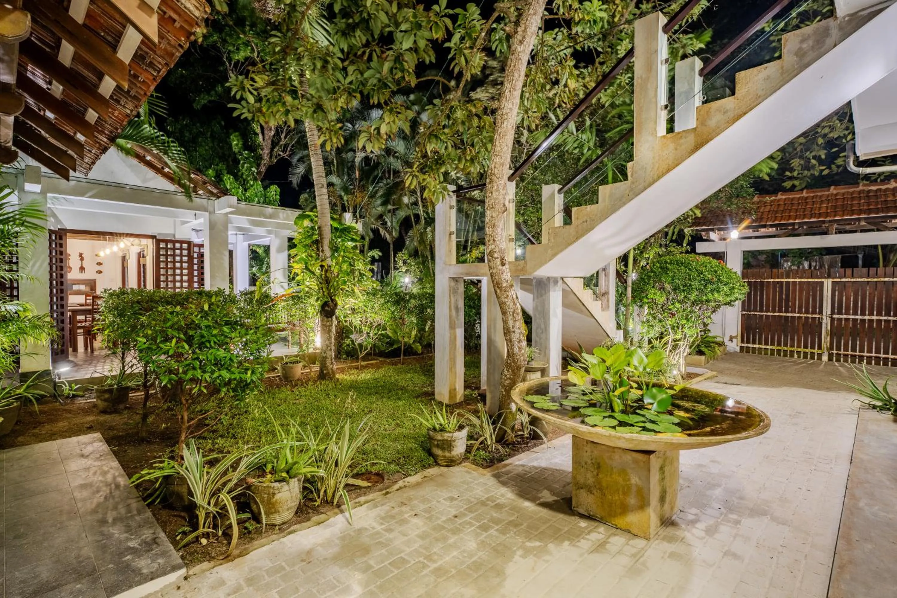 Property building in Wasantha Garden Hotel Restaurant & Ayurvedic Treatment