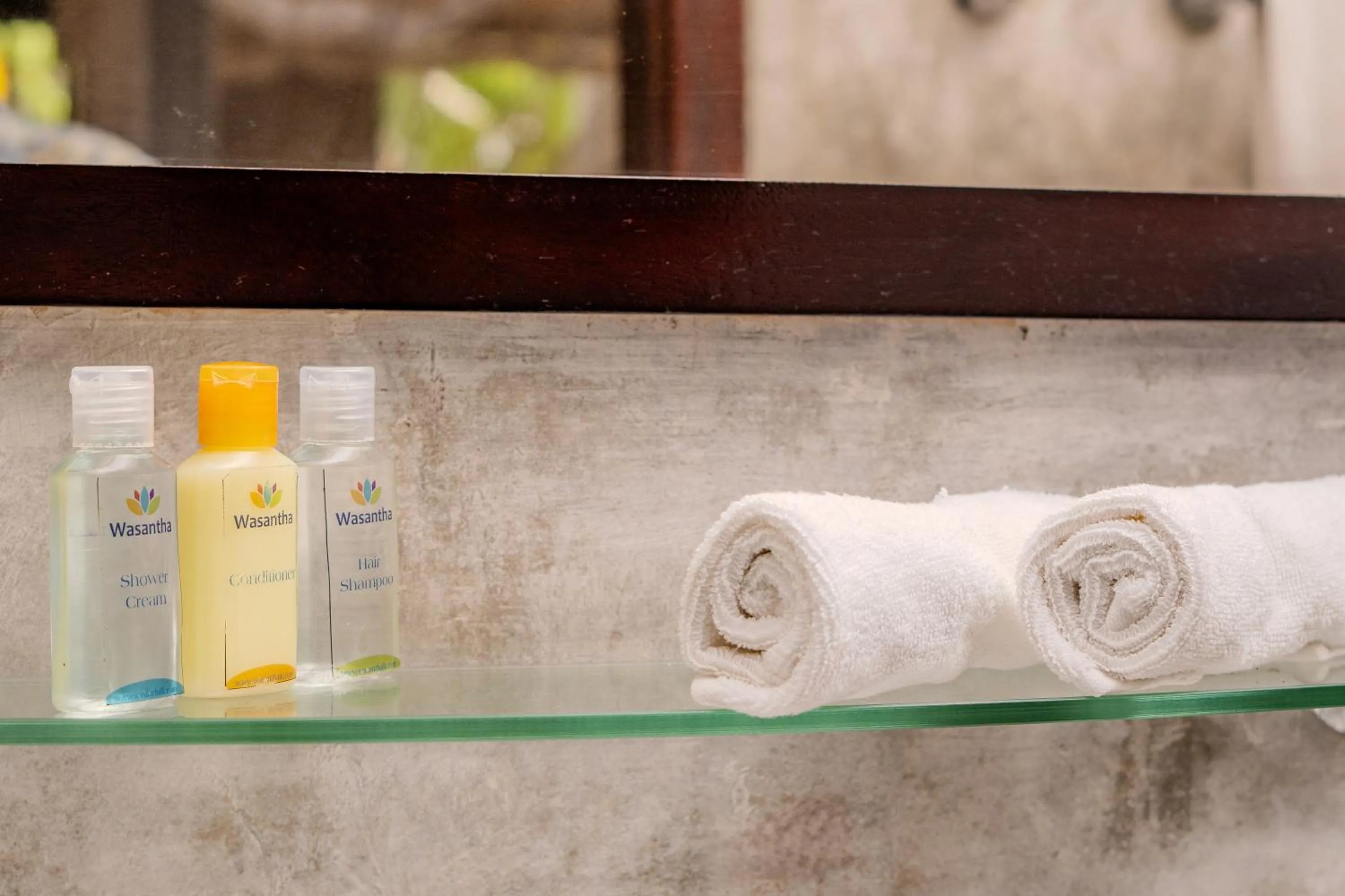 Bathroom in Wasantha Garden Hotel Restaurant & Ayurvedic Treatment