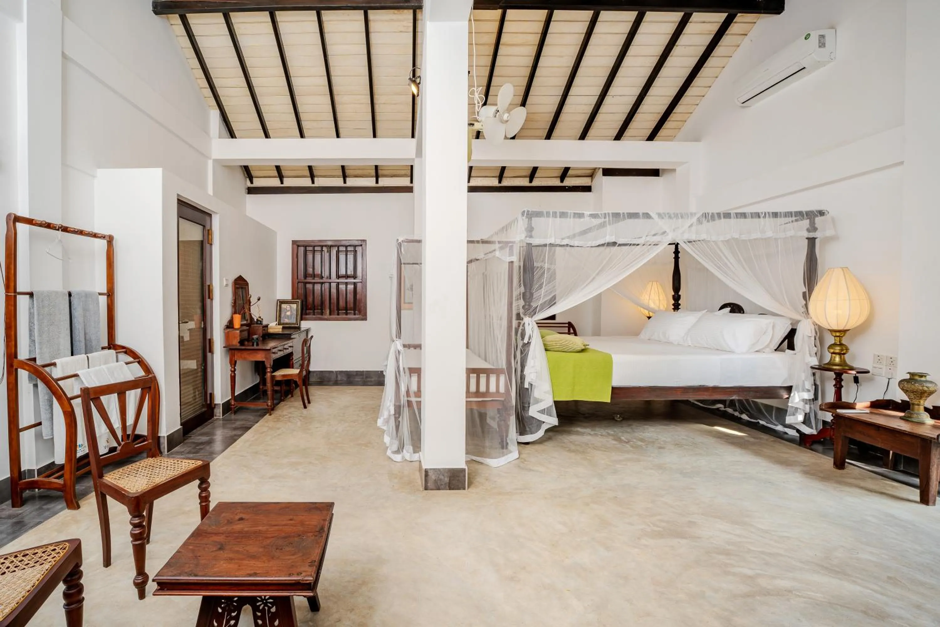 Bed in Wasantha Garden Hotel Restaurant & Ayurvedic Treatment