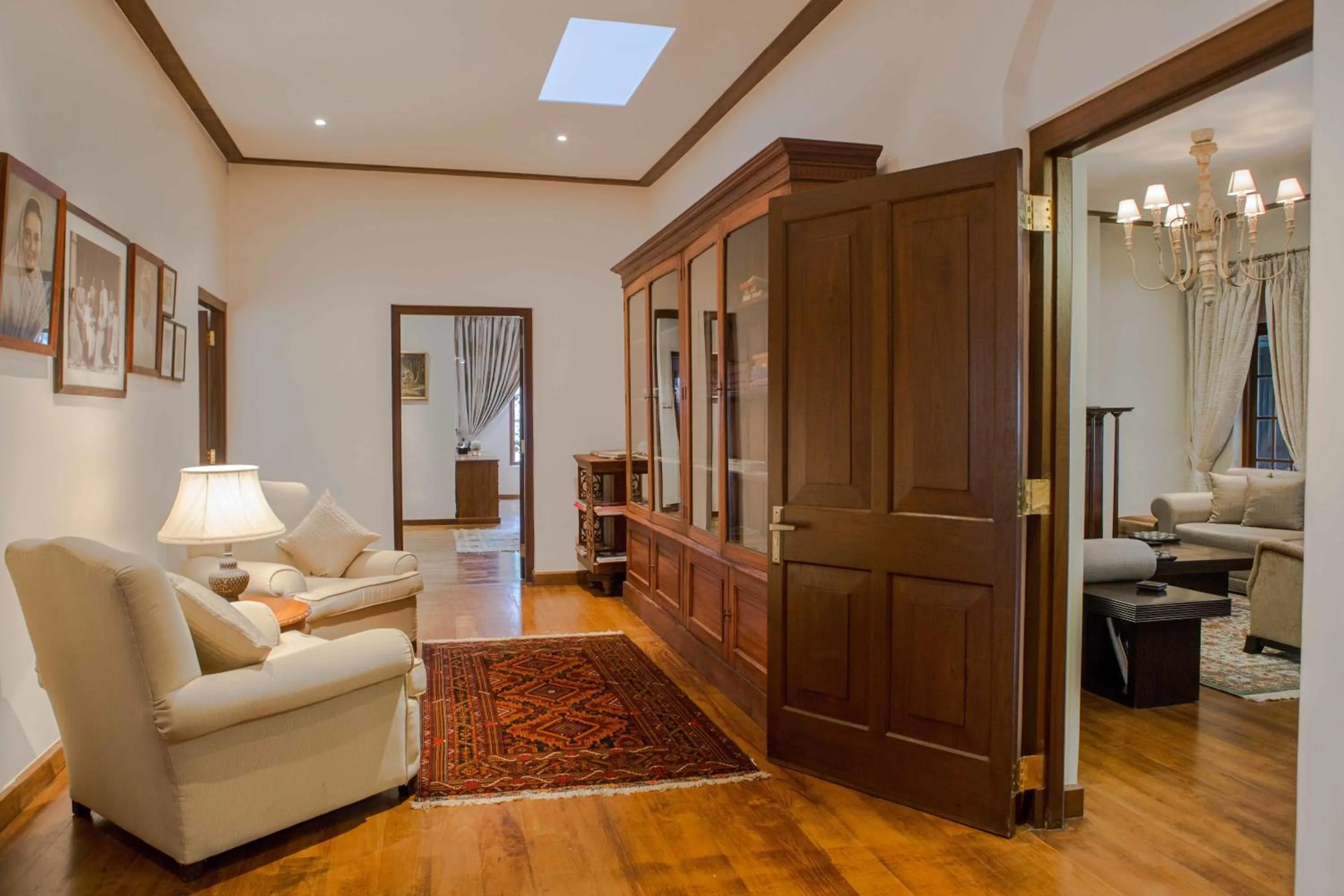 Library in Stafford Bungalow - Exclusive Luxury Within A Private Tea Estate