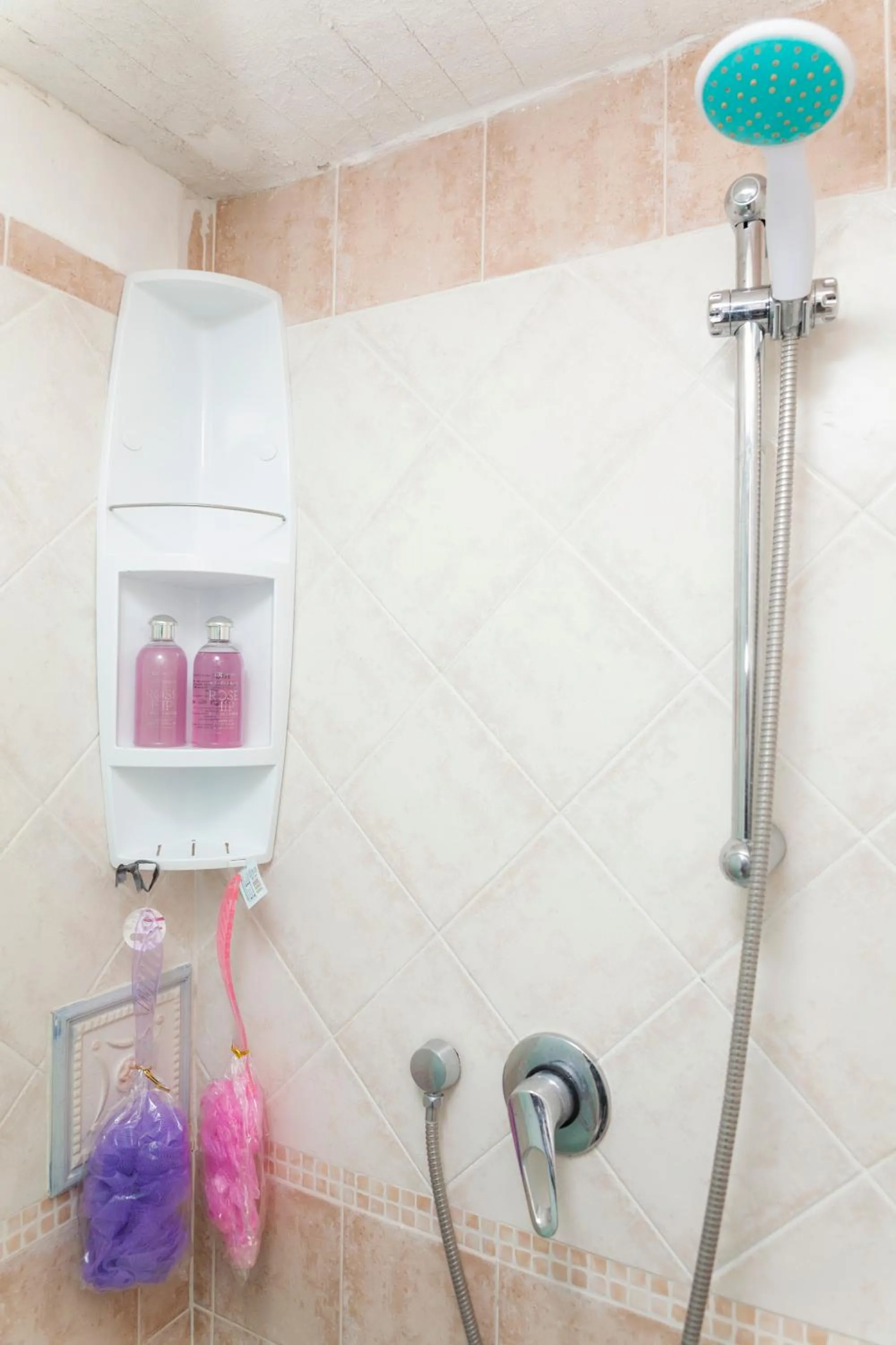 Shower in Bed & Breakfast Santa Caterina