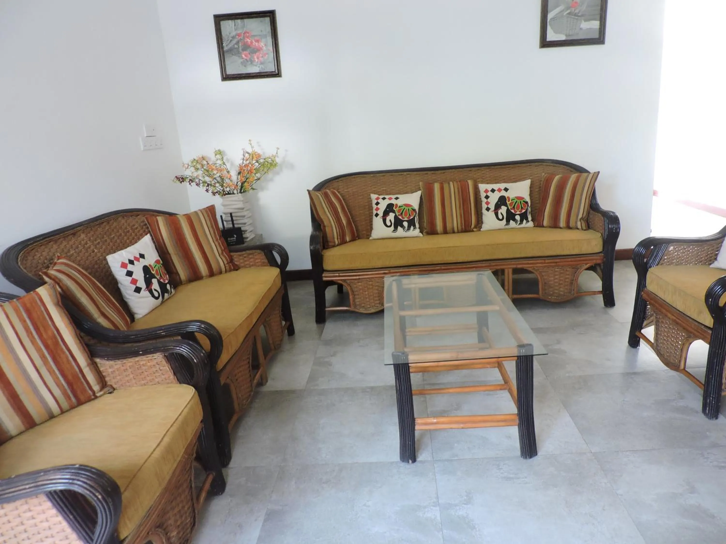 Area and facilities in Joe's Resort Unawatuna