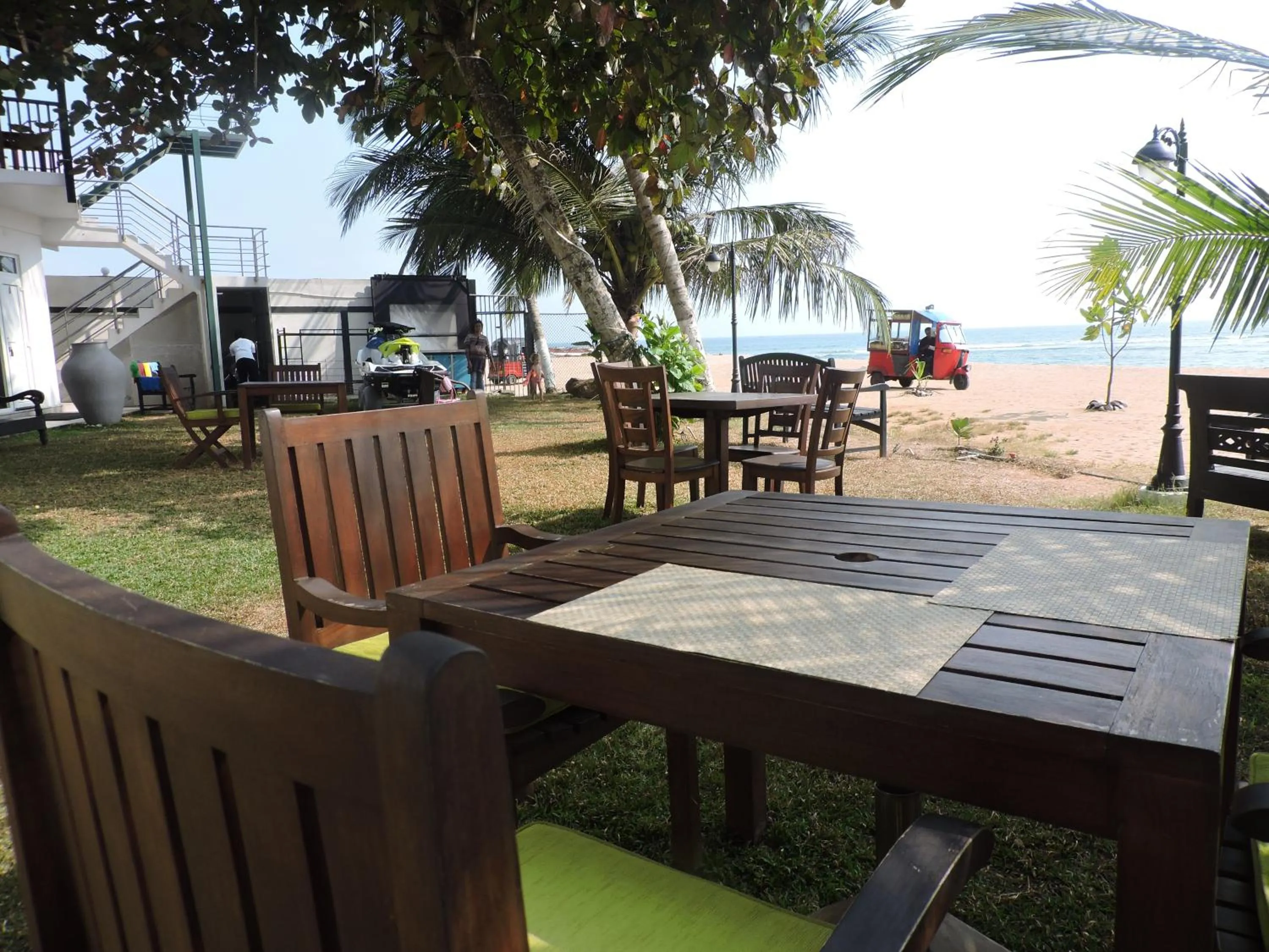 Restaurant/places to eat in Joe's Resort Unawatuna