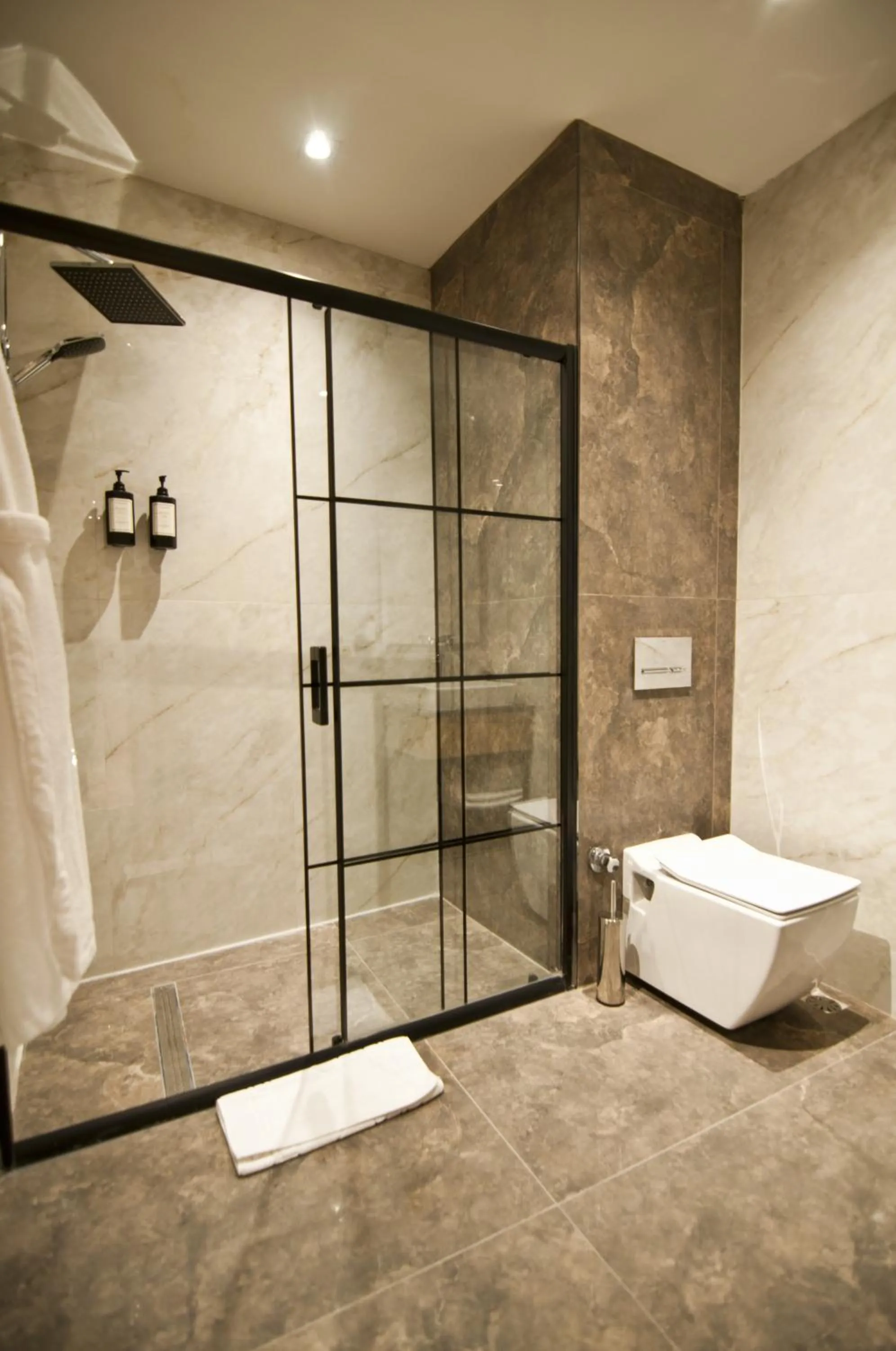 Shower in XLoft