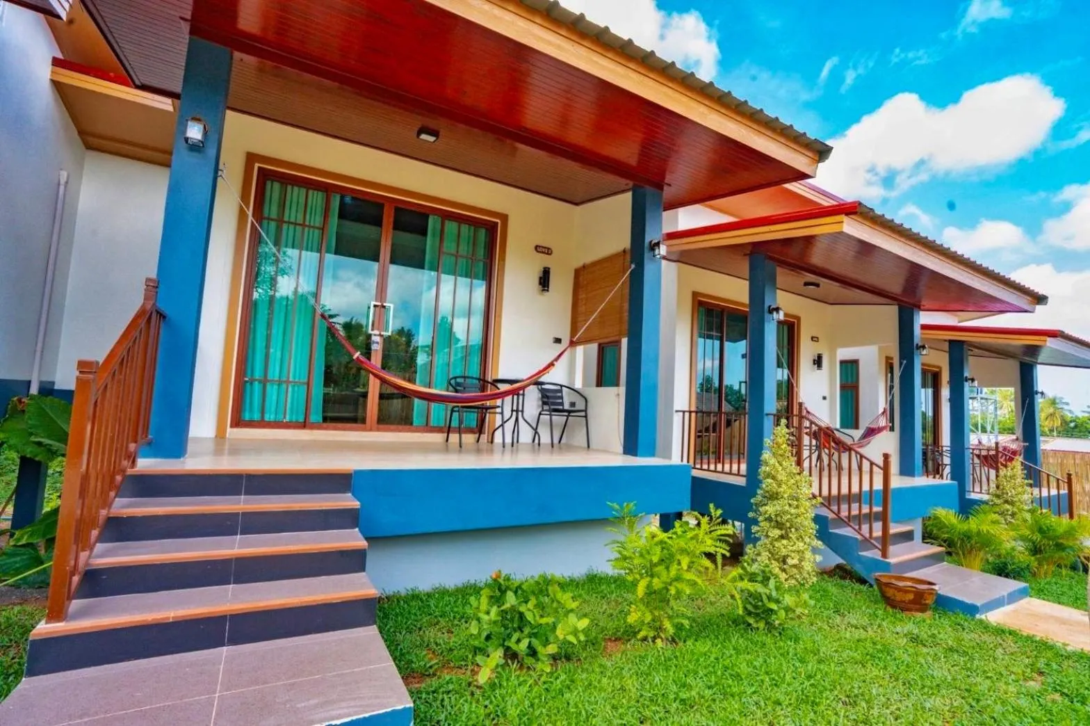Facade/entrance in O k Chawkoh Bungalow