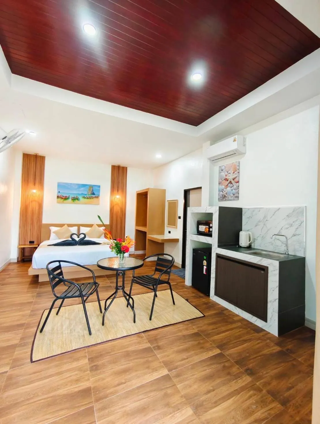 Bedroom in O k Chawkoh Bungalow