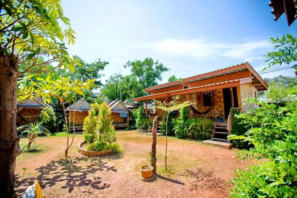 Inner courtyard view in O k Chawkoh Bungalow