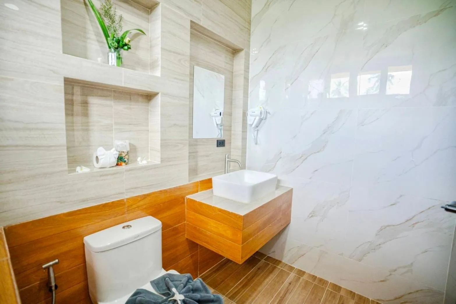 Bathroom in O k Chawkoh Bungalow