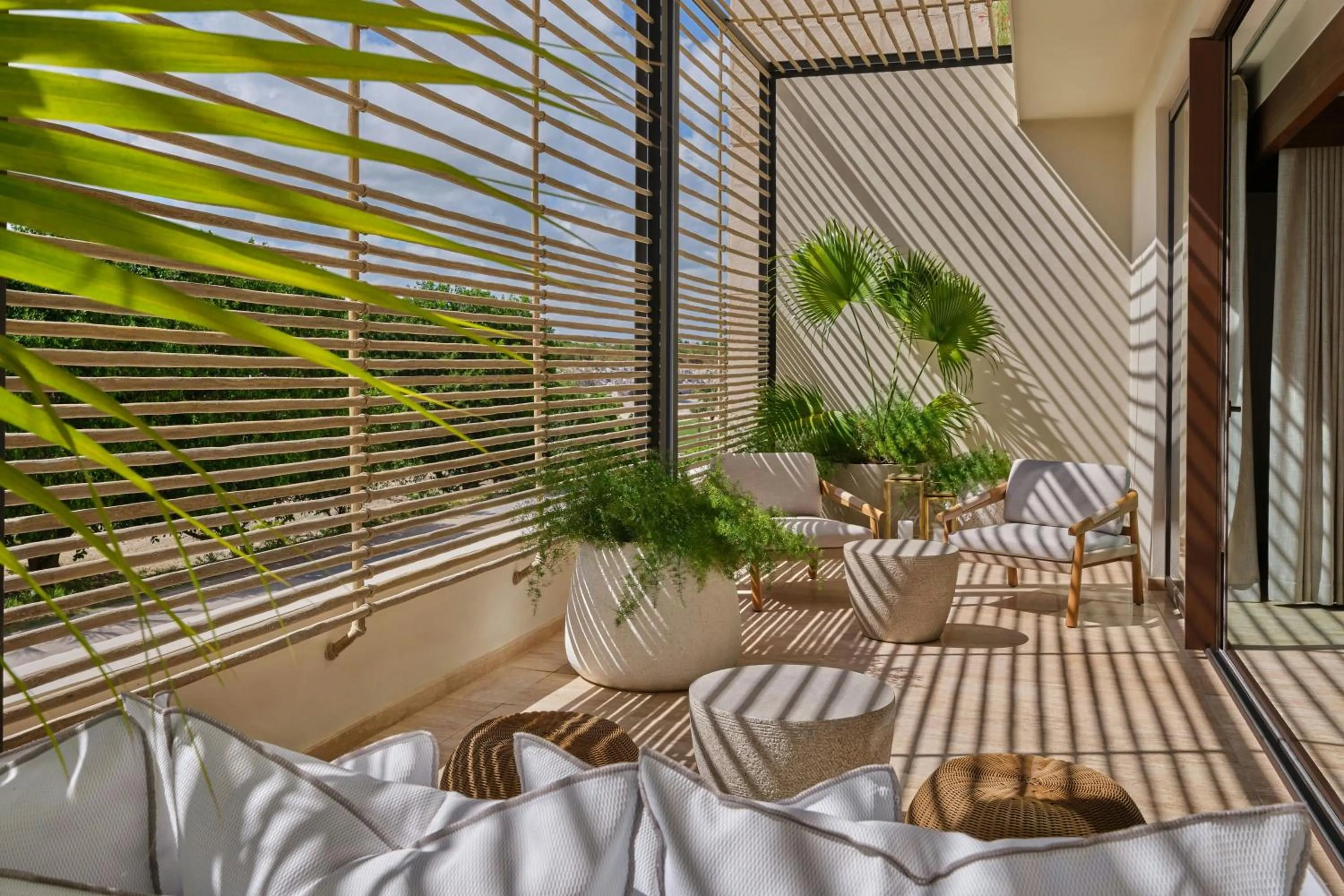 Lounge or bar in The St. Regis Cap Cana Resort