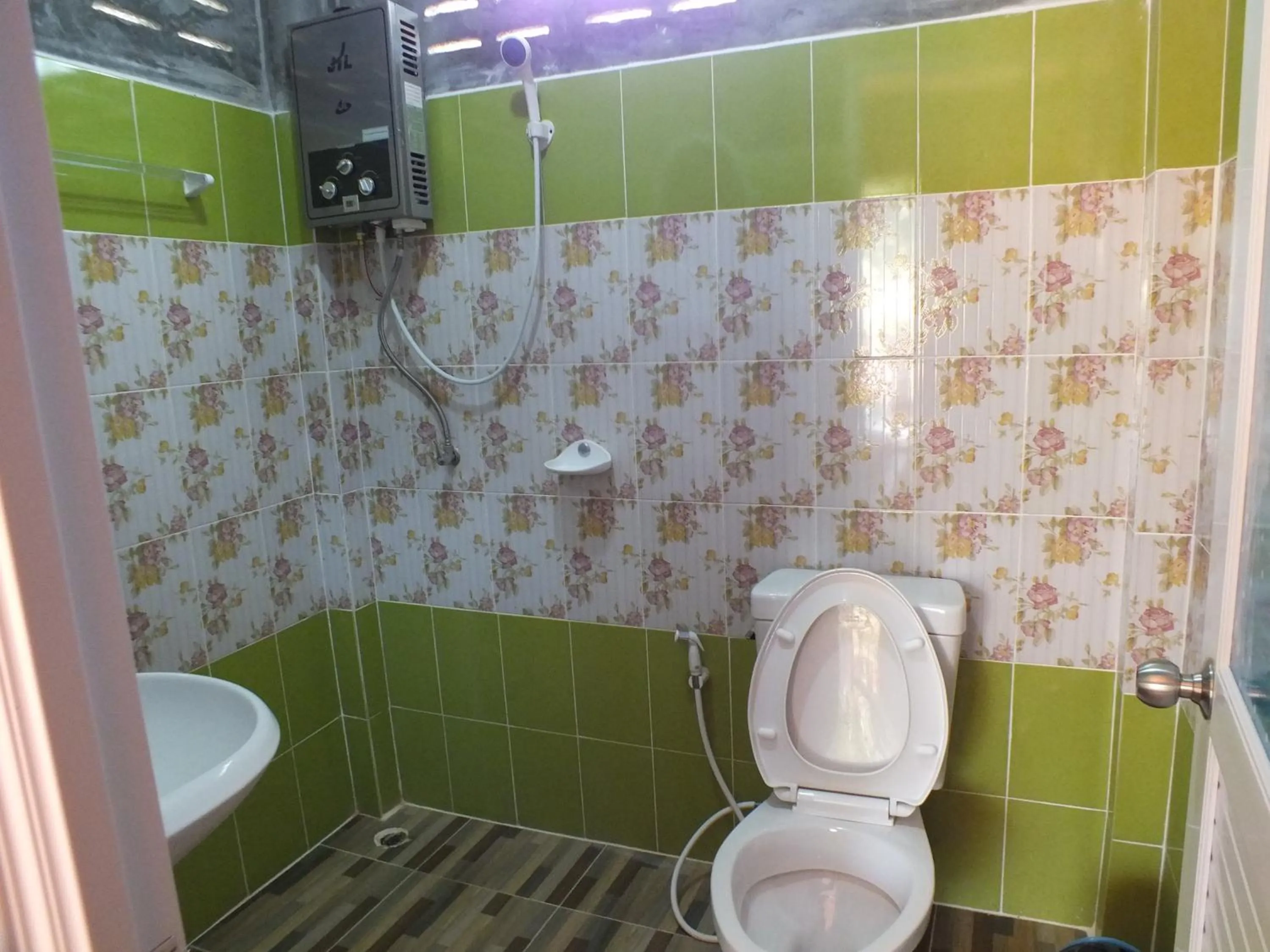 Bathroom in Khao Kho Lucky Hill Resort