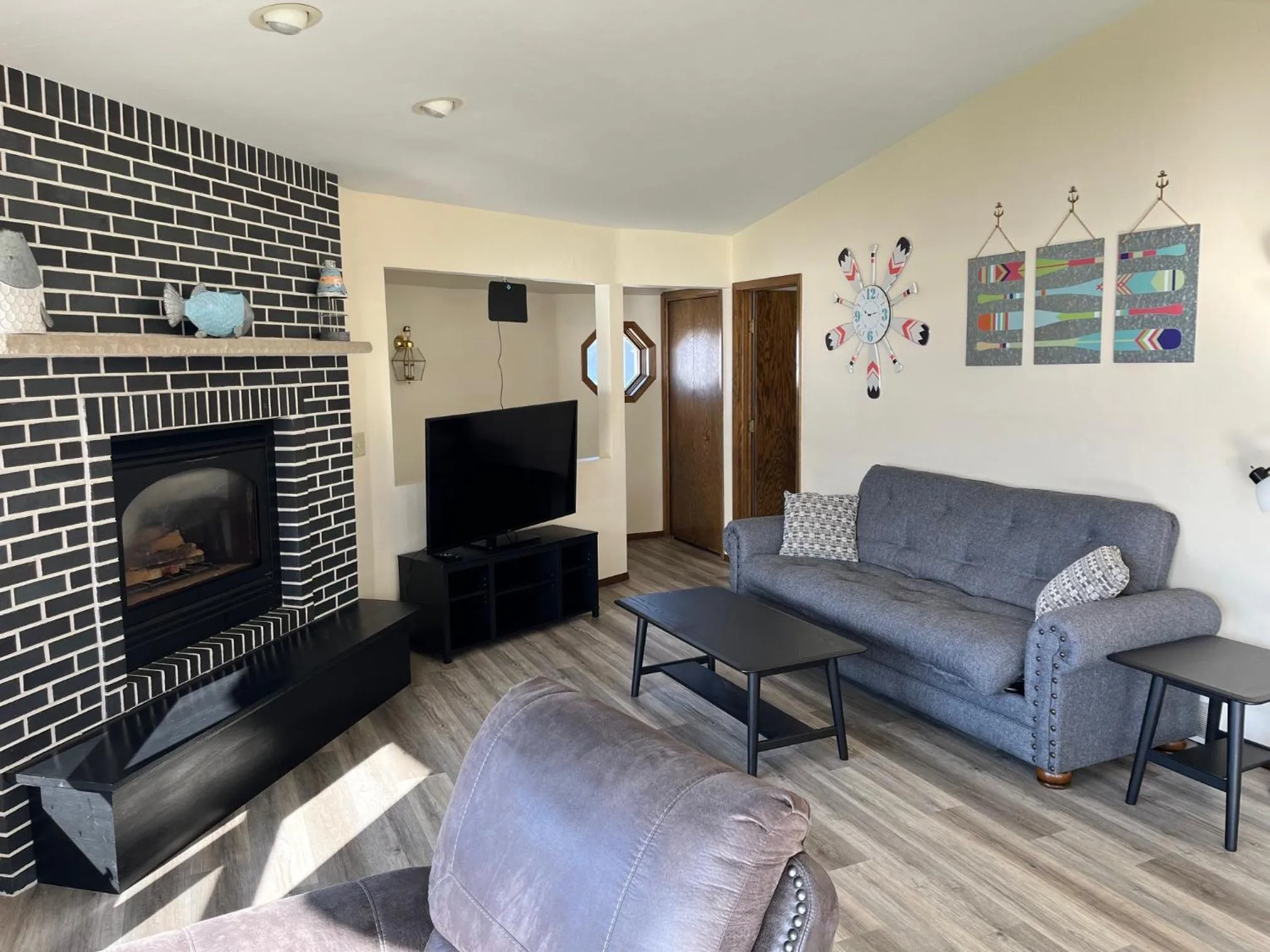 Living room in Harbor Inn Algoma