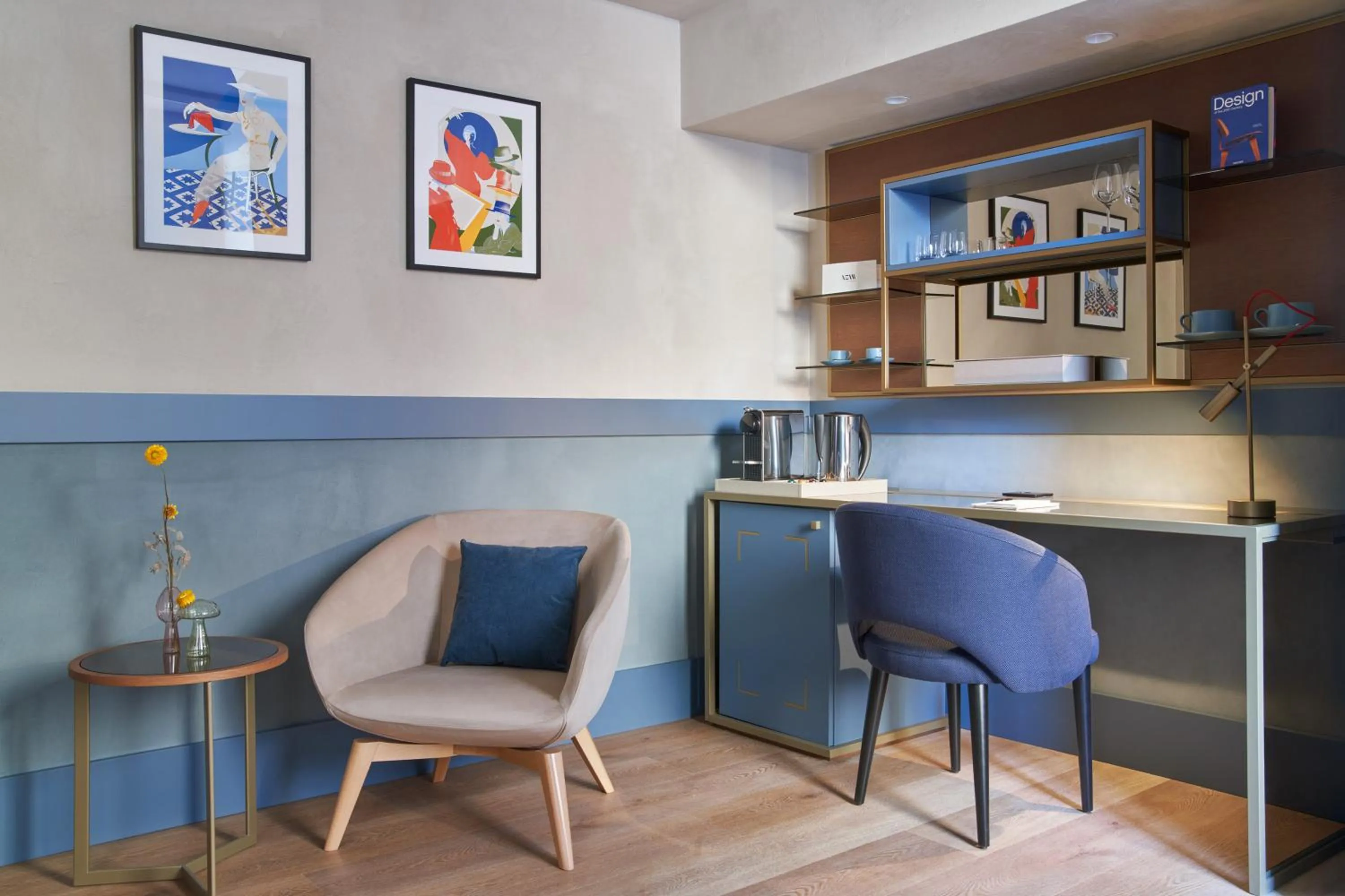 Seating area in NEMI Hotel Milano