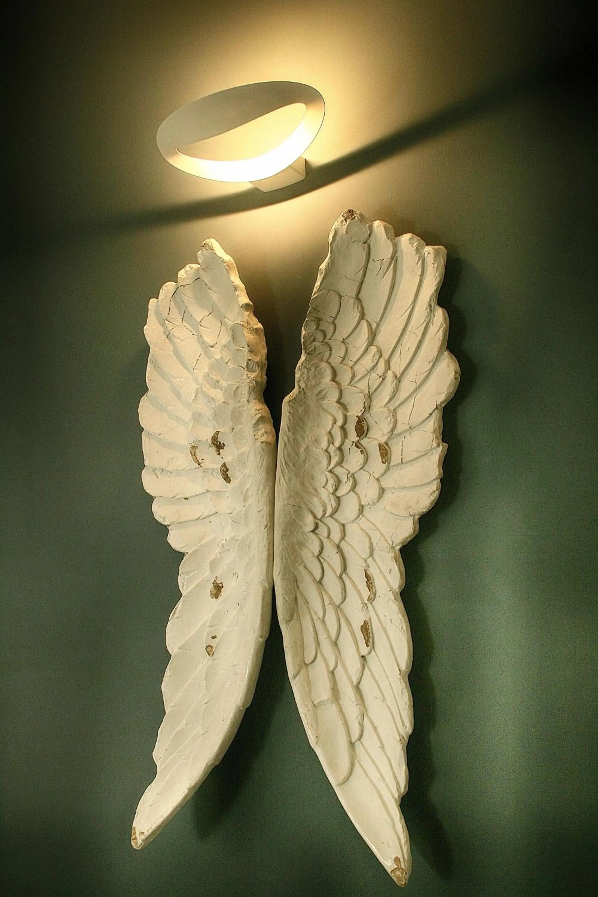 Decorative detail in Vatican Angels Casa Vacanze