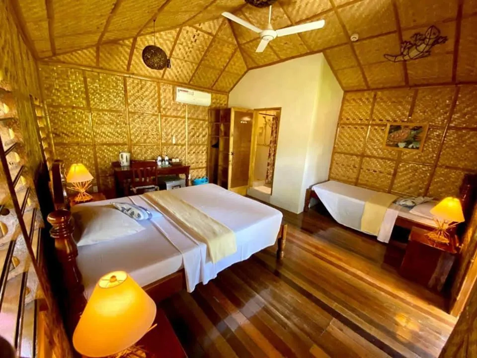 Bedroom, Bed in Magic Island Dive Resort