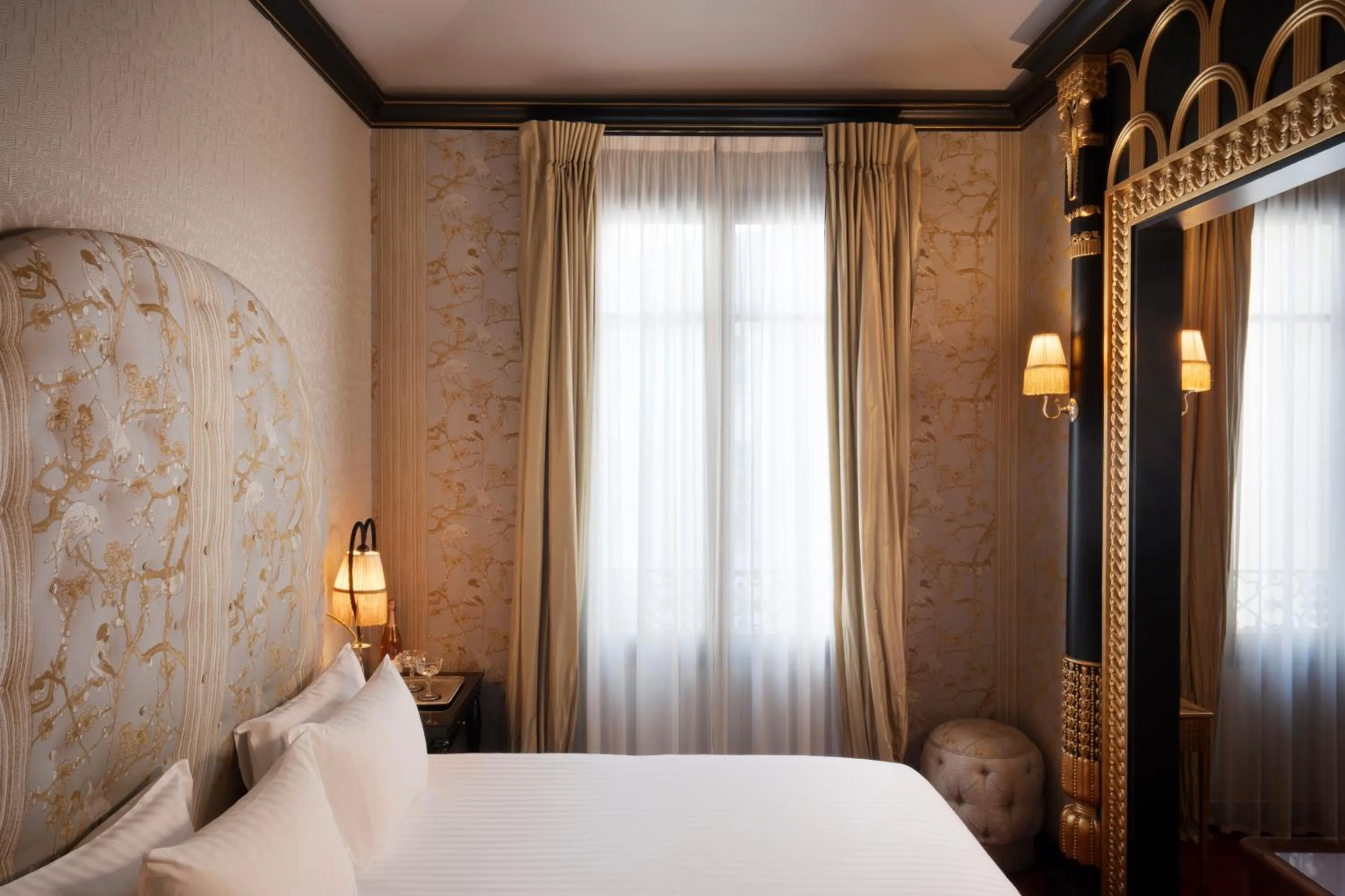 Bed in Maison Souquet, Hotel & Spa