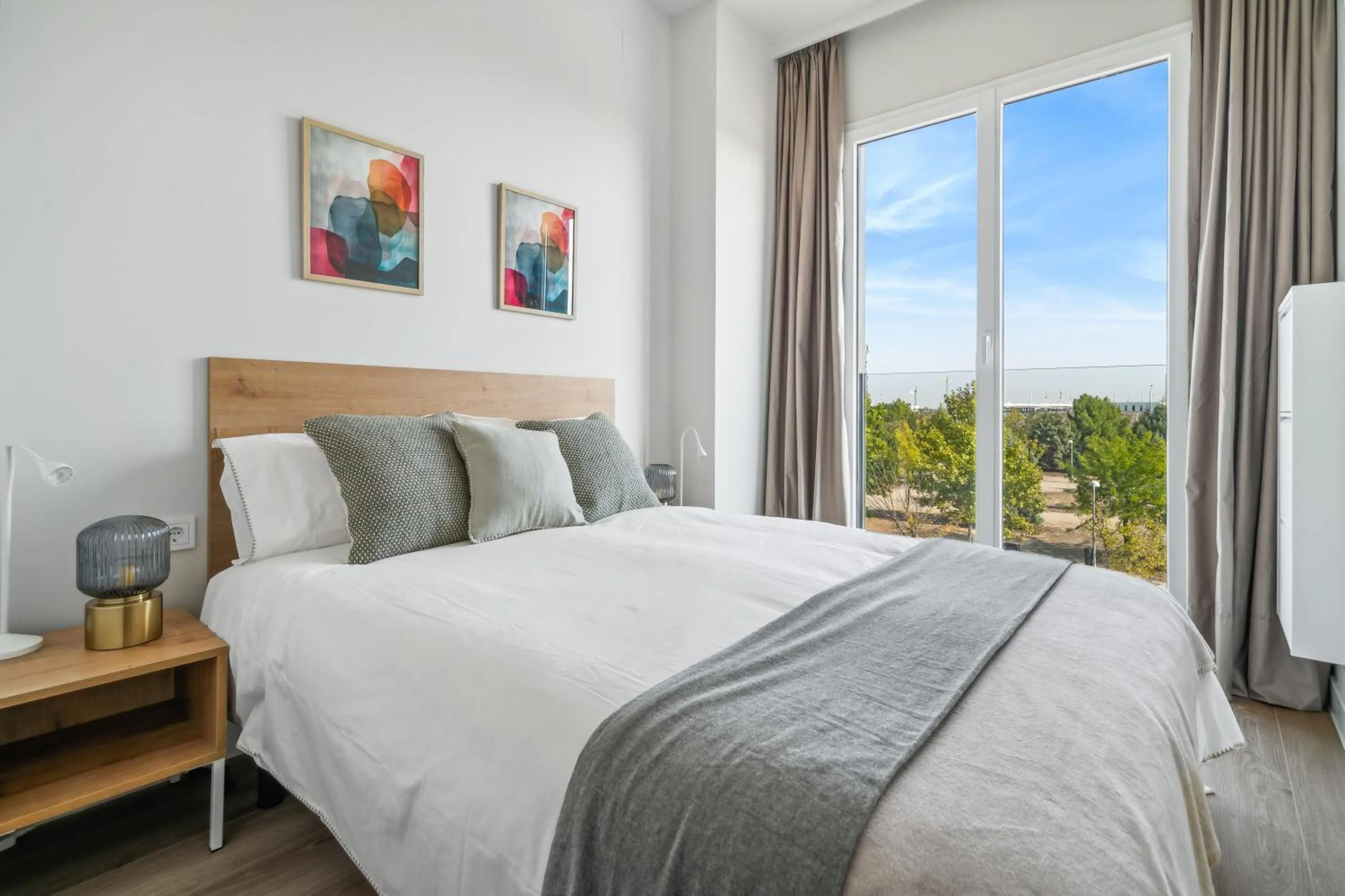 Bed in Truliving Vallecas by Habyt