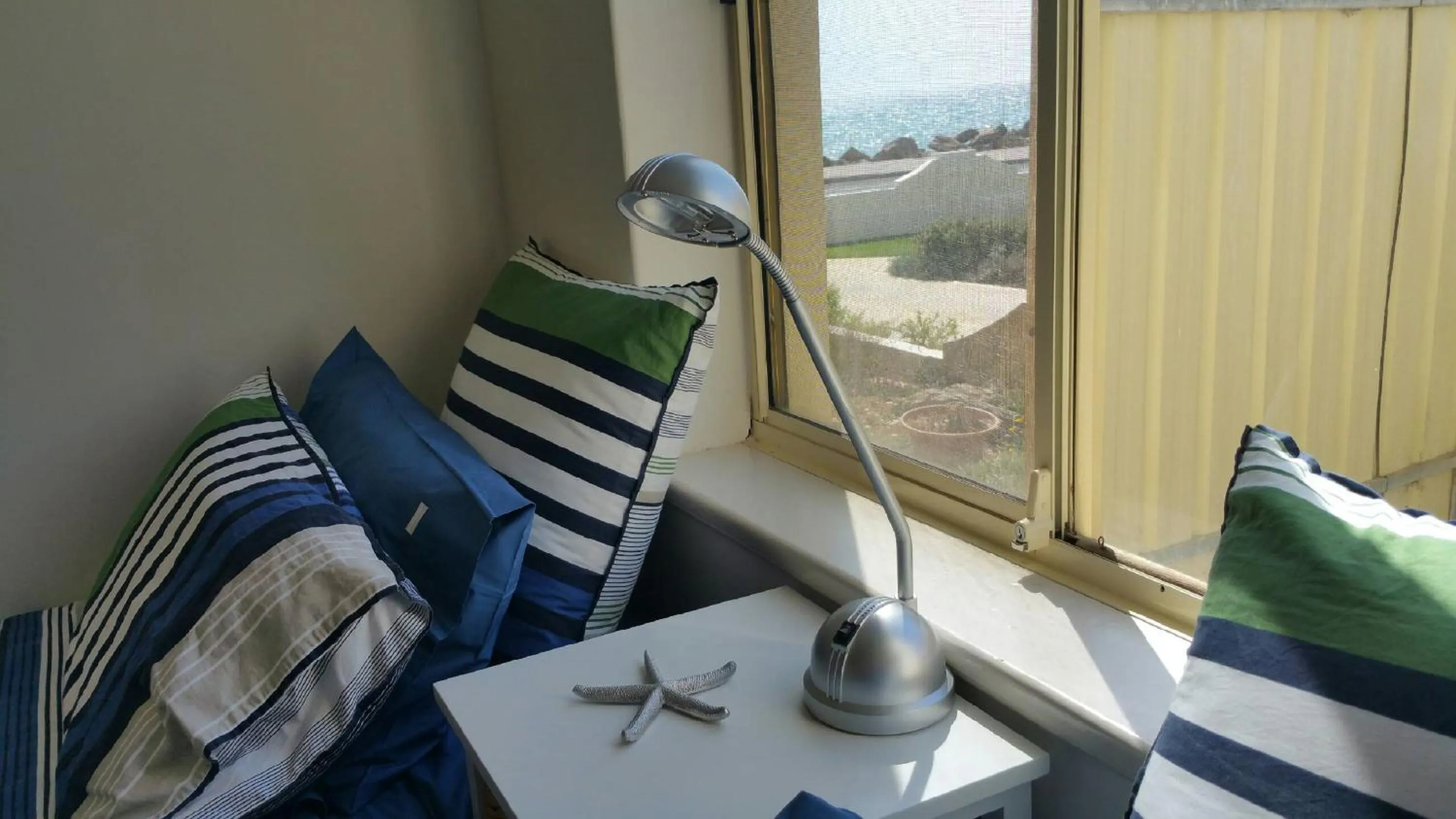 Bed in Acaill Accommodation Esplanade Living Self Check-In Self Check-Out