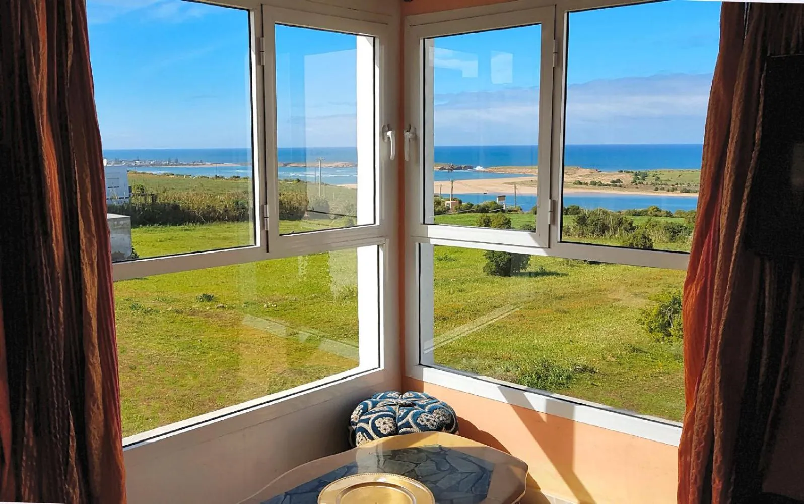 Spring in Maison de la Lagune