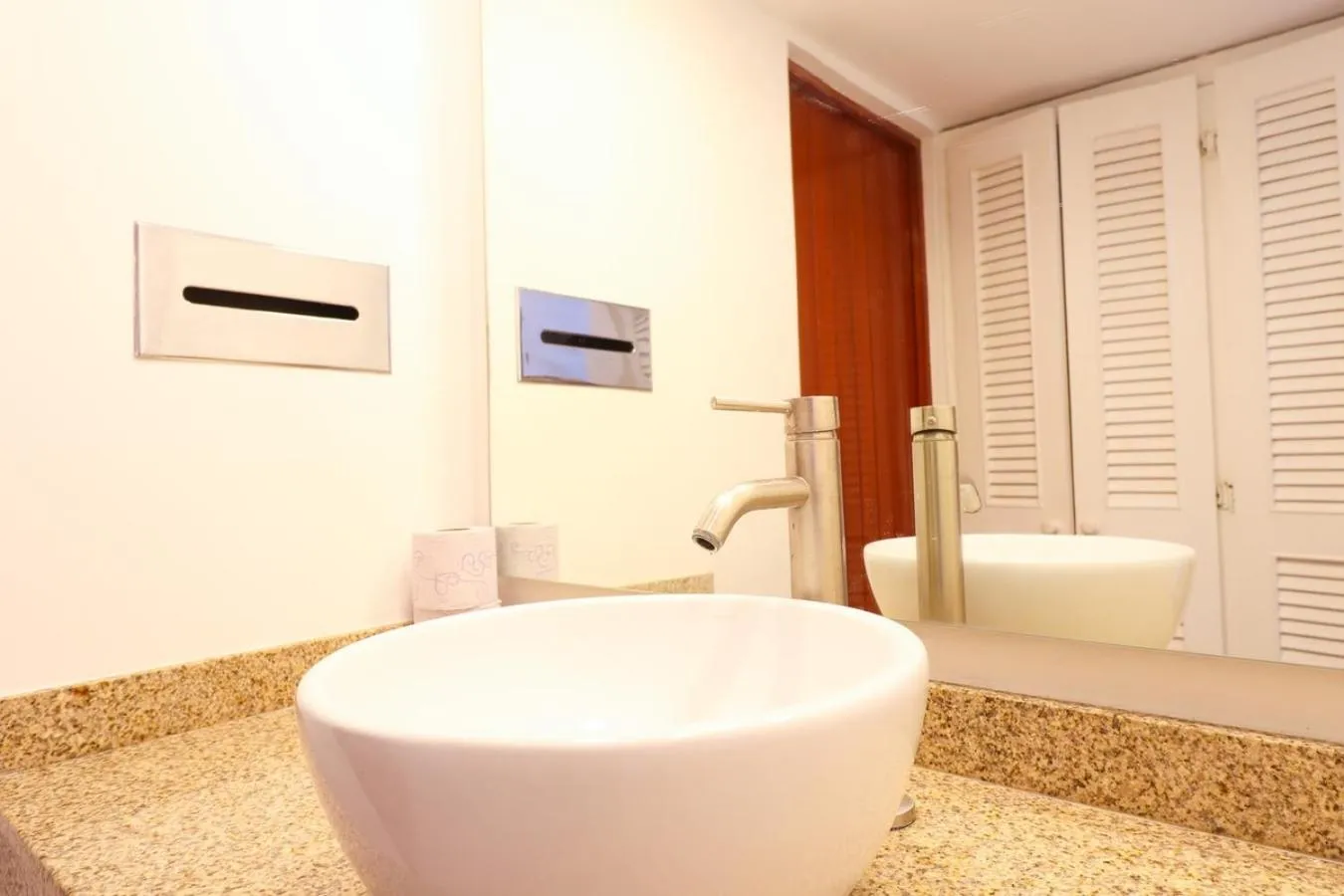 "Comfort and Sea View with Balcony"