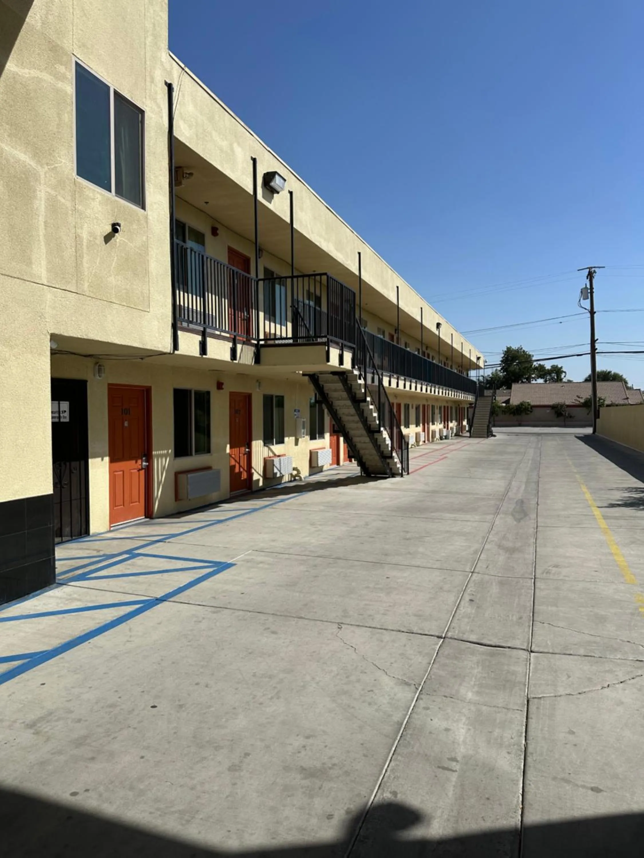 Property building in Corcoran Inn