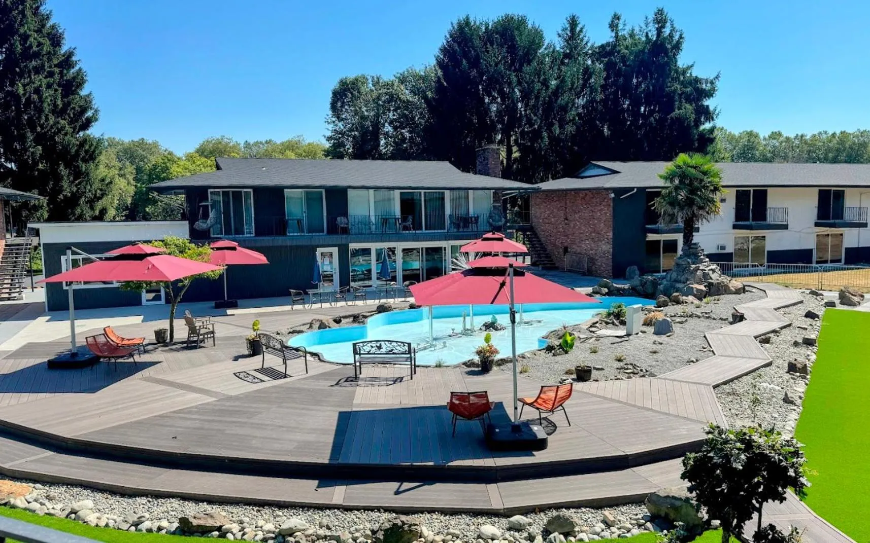 Property building in Interurban Suites Hotel