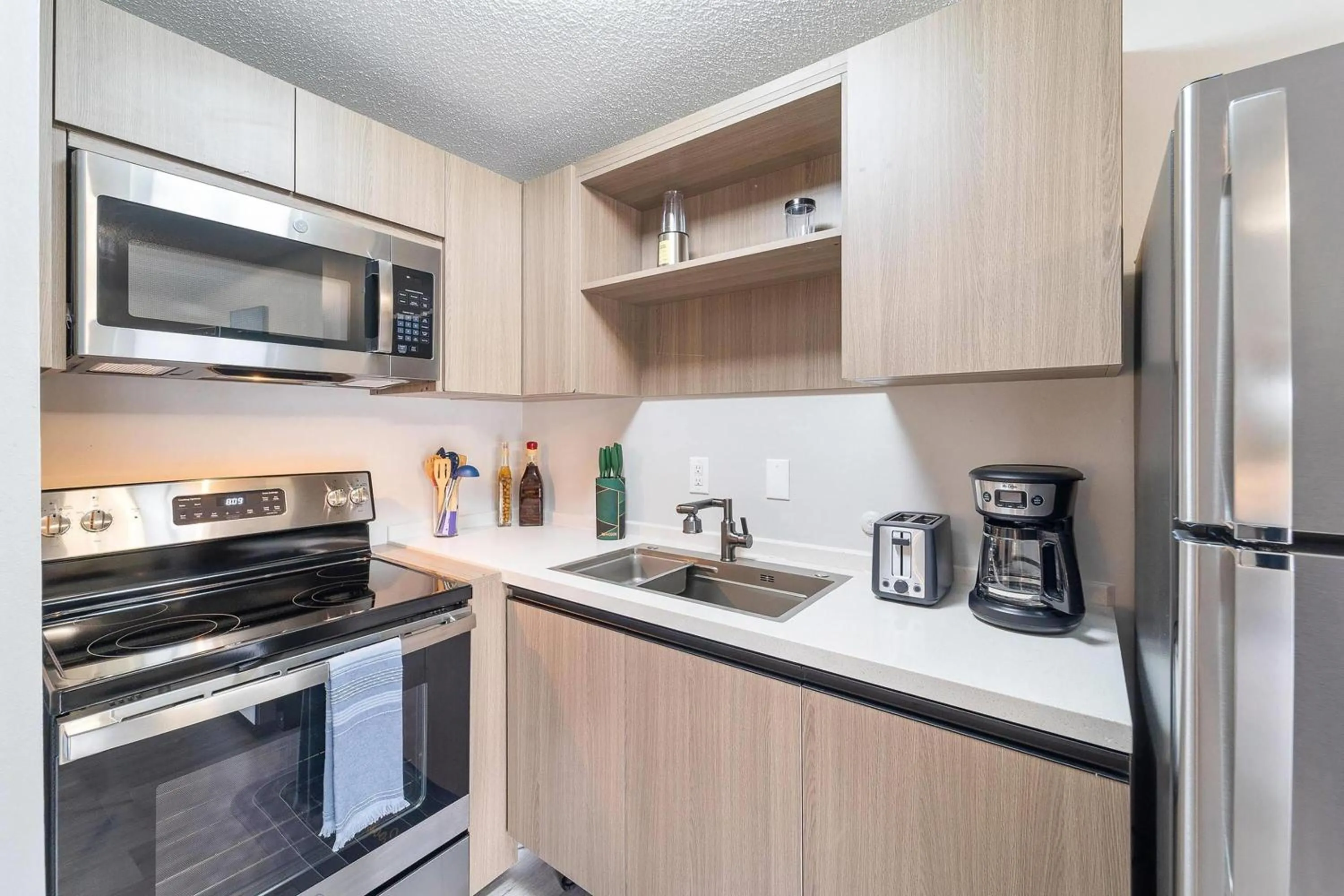 Photo of the whole room in Interurban Suites Hotel, a Dazzler Select by Wyndham