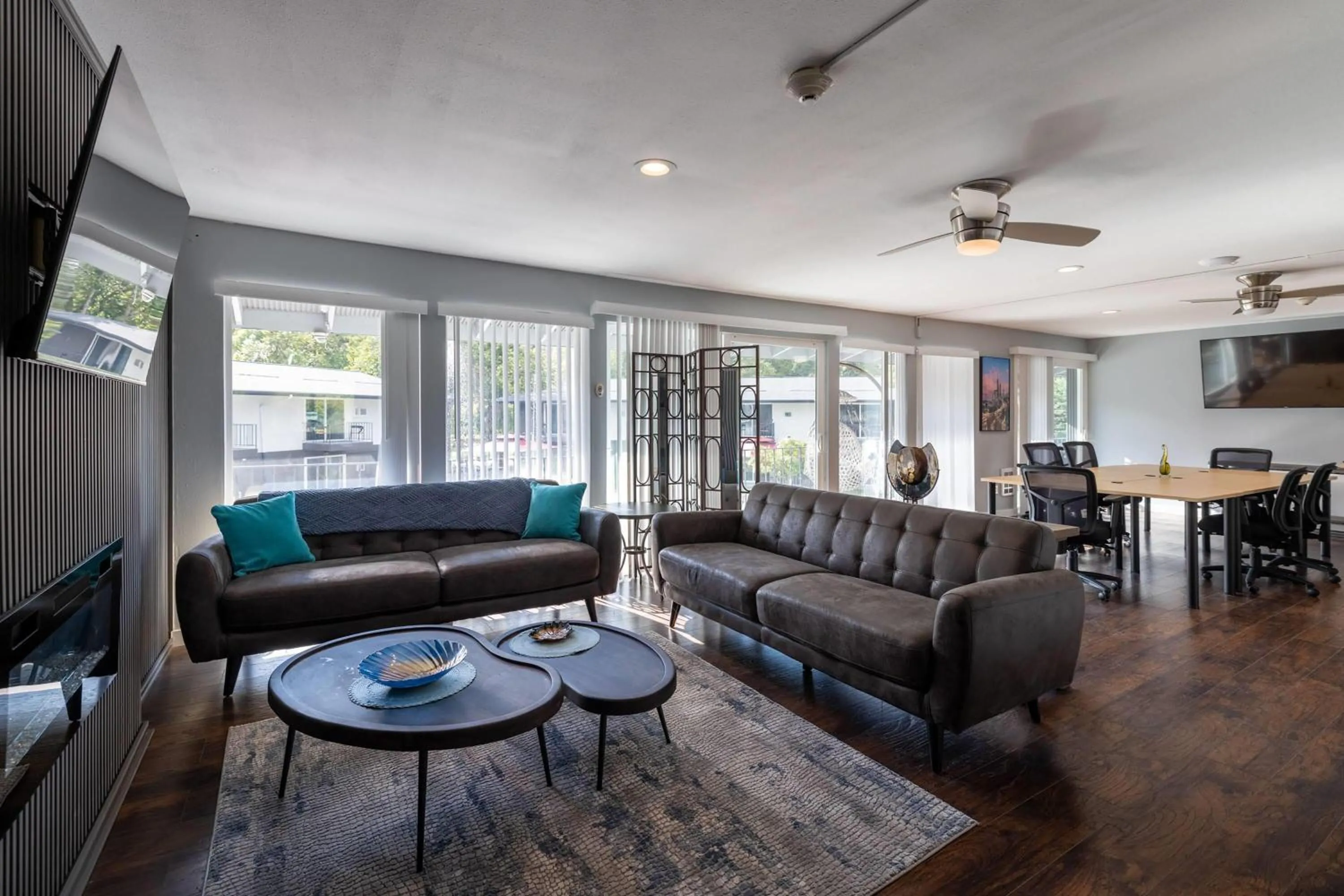 Photo of the whole room in Interurban Suites Hotel, a Dazzler Select by Wyndham